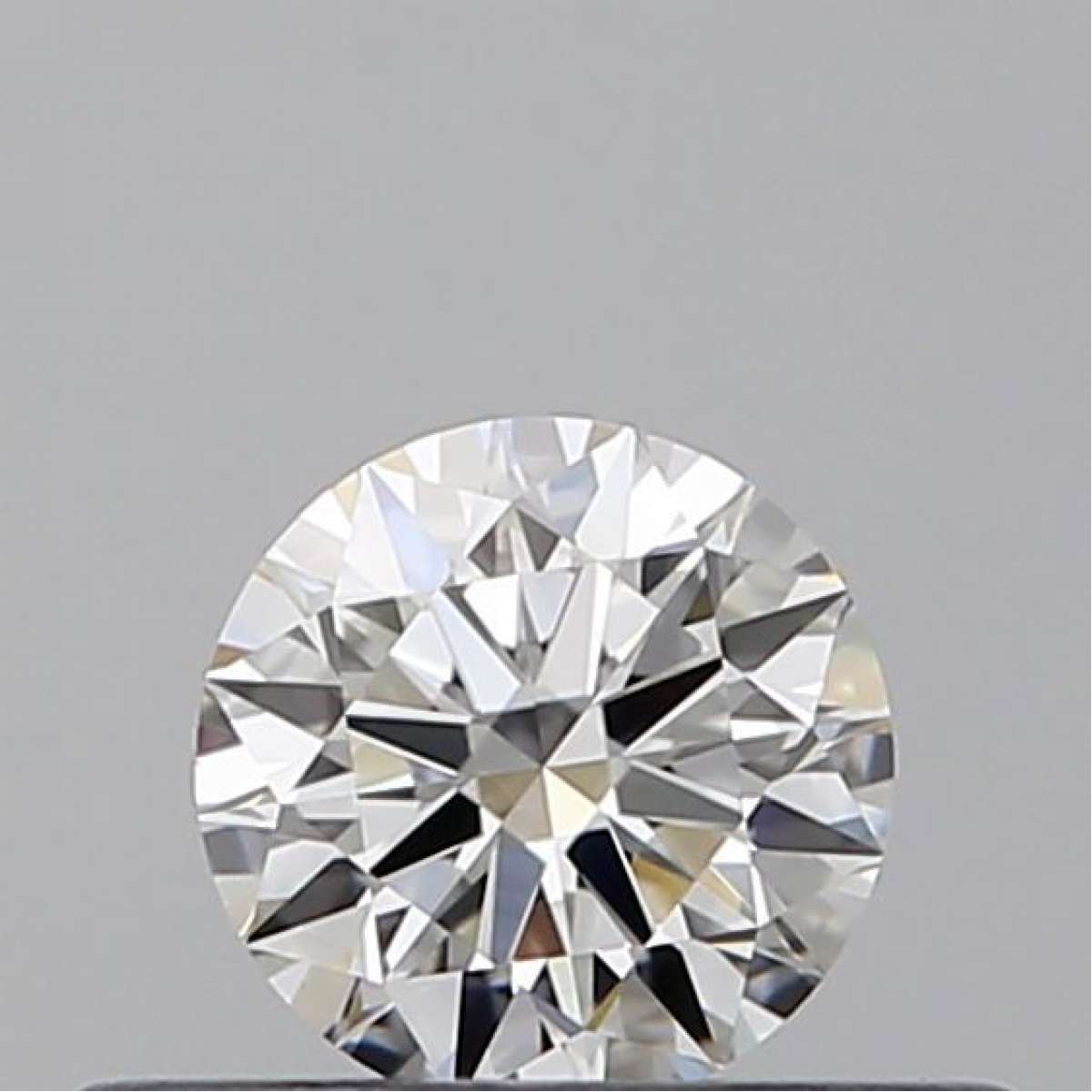 Certified Diamond GIA Carats 0.3 Color F Clarity VVS2 EX EX EX Fluorescence NON Brown No Green No Milky No EyeClean 100% Certified Diamond GIA Carats 0.3 Color F Clarity VVS2 EX EX EX Fluorescence NON Brown No Green No Milky No EyeClean 100%