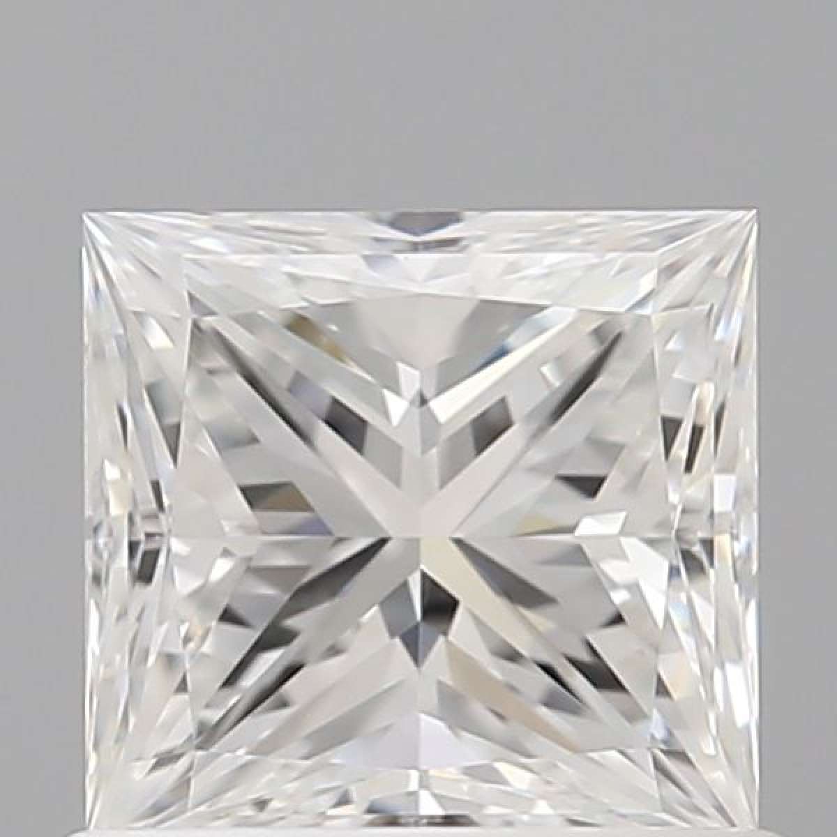 Diamante Certificato GIA Carati 0.7 Colore E Purezza VVS2  -  VG  VG Fluorescenza NON Brown No Green No Milky No EyeClean 100%