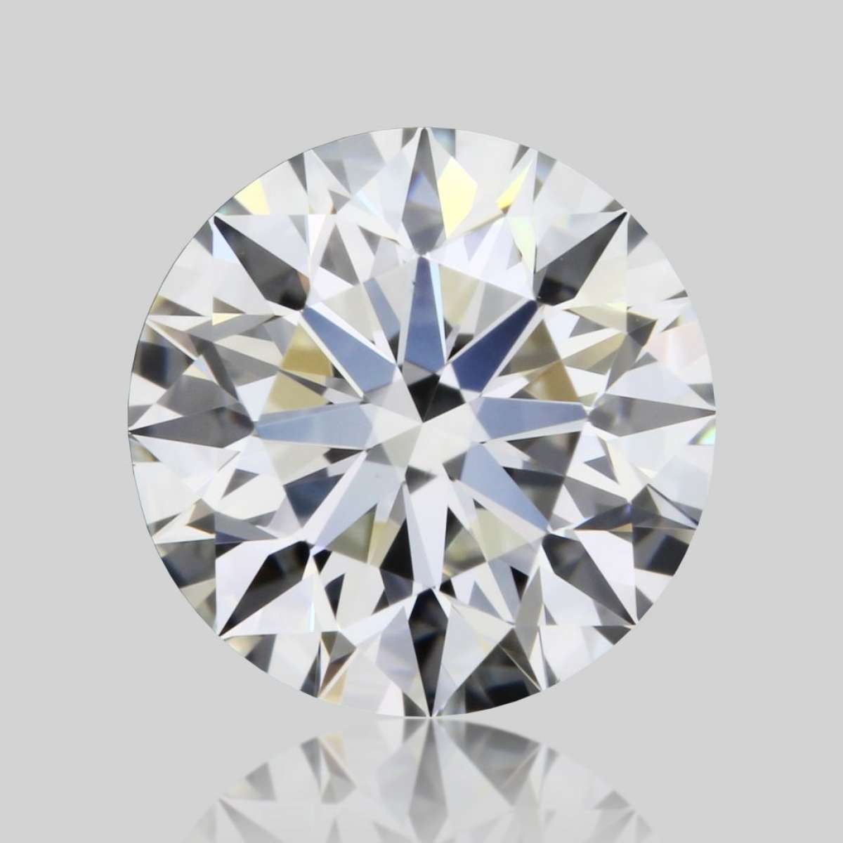 Diamante Certificato GIA Carati 0.74 Colore F Purezza VS1 EX EX EX Fluorescenza NON Brown No Green No Milky No EyeClean 100% Diamante Certificato GIA Carati 0.74 Colore F Purezza VS1 EX EX EX Fluorescenza NON Brown No Green No Milky No EyeClean 100%
