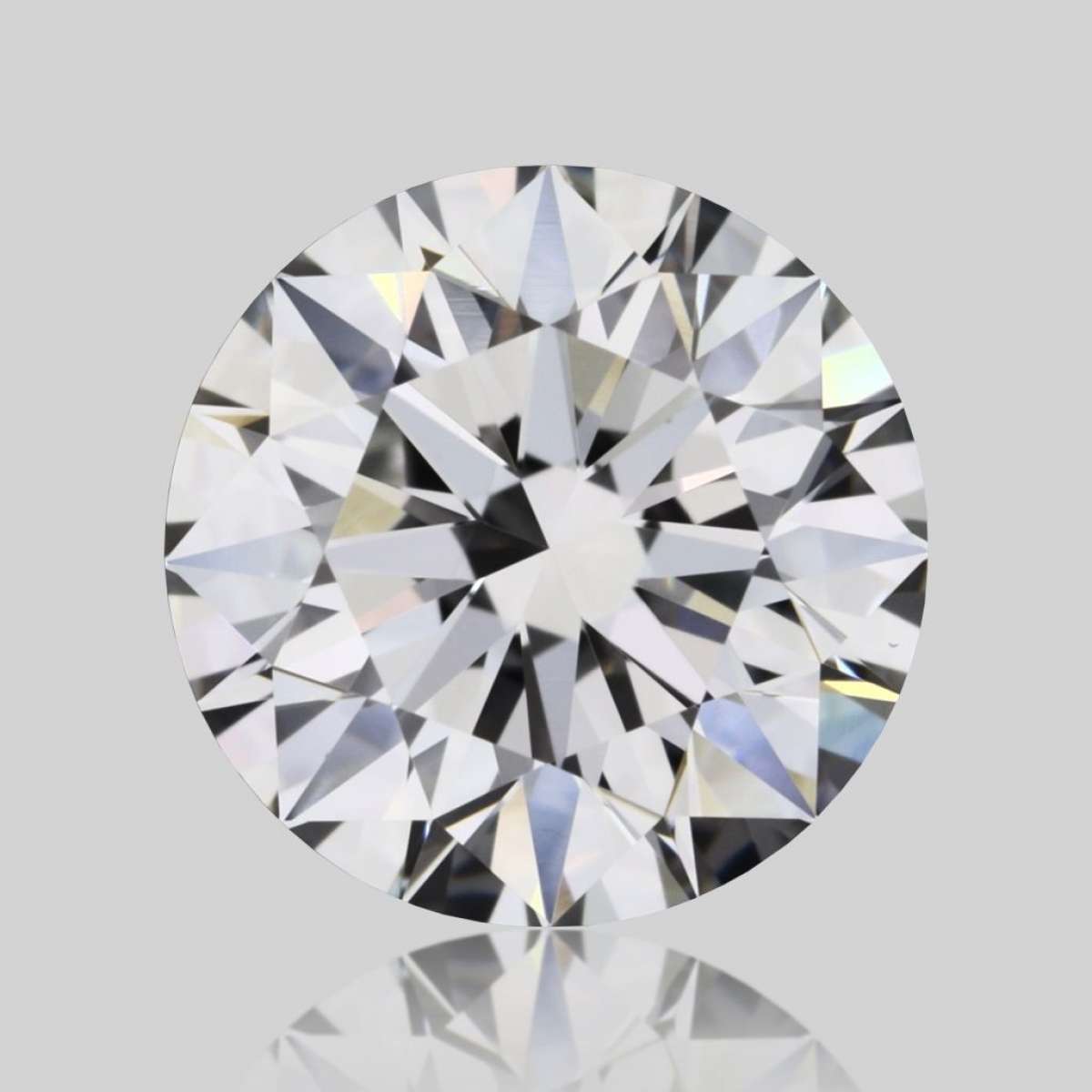 Diamante Certificato GIA Carati 0.81 Colore E Purezza VS1 EX EX EX Fluorescenza FNT Brown No Green No Milky No EyeClean 100% Diamante Certificato GIA Carati 0.81 Colore E Purezza VS1 EX EX EX Fluorescenza FNT Brown No Green No Milky No EyeClean 100%