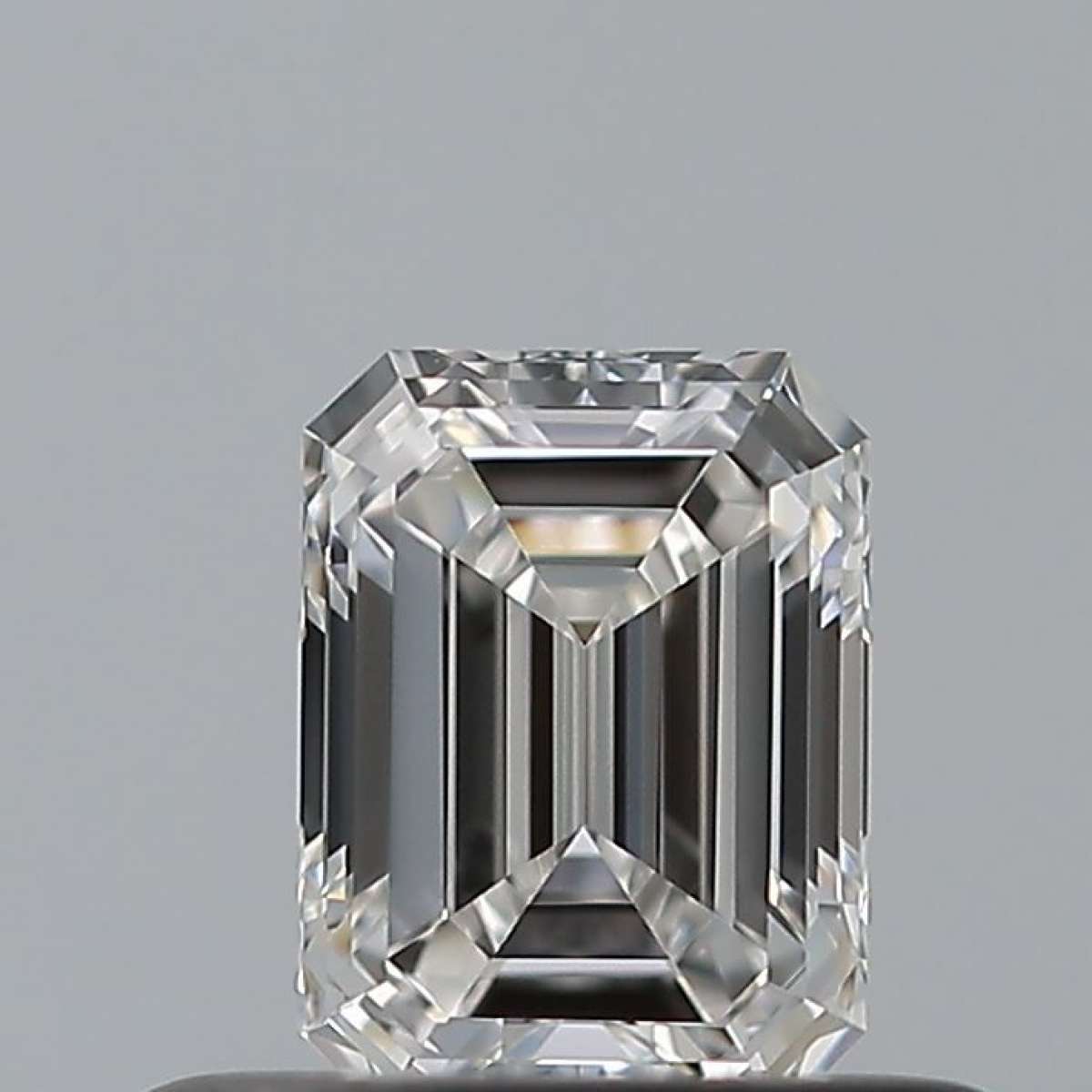 Certified Diamond GIA Carats 0.38 Color F Clarity VVS1 - EX VG Fluorescence NON Brown No Milky No EyeClean 100% Certified Diamond GIA Carats 0.38 Color F Clarity VVS1 - EX VG Fluorescence NON Brown No Milky No EyeClean 100%