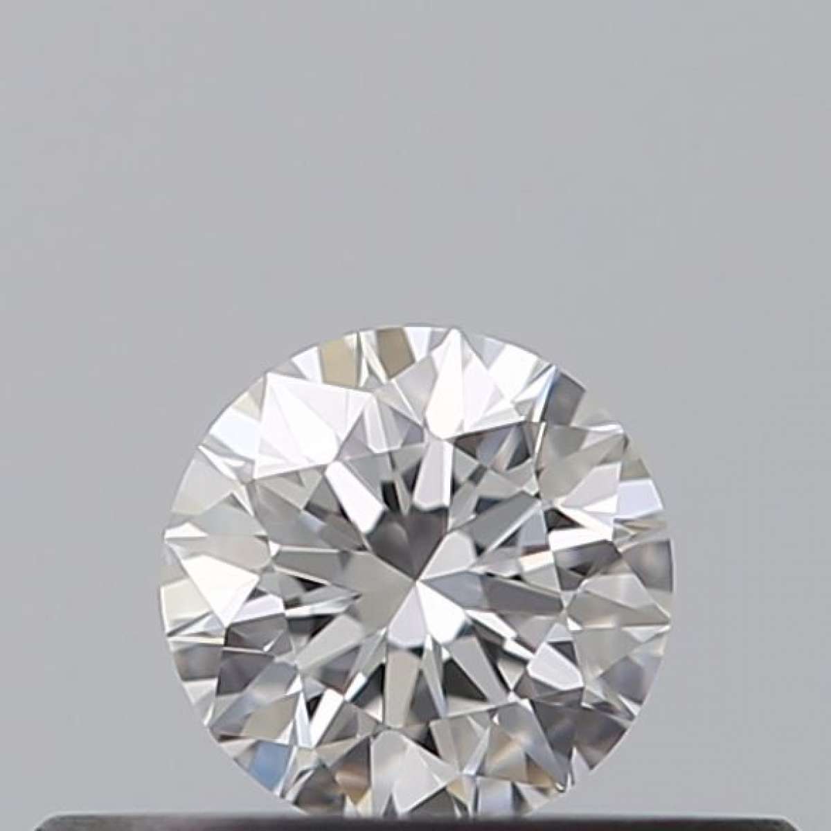 Diamante Certificato GIA Carati 0.19 Colore D Purezza VVS1 EX EX EX Fluorescenza NON Brown No Green No Milky No EyeClean 100% Diamante Certificato GIA Carati 0.19 Colore D Purezza VVS1 EX EX EX Fluorescenza NON Brown No Green No Milky No EyeClean 100%