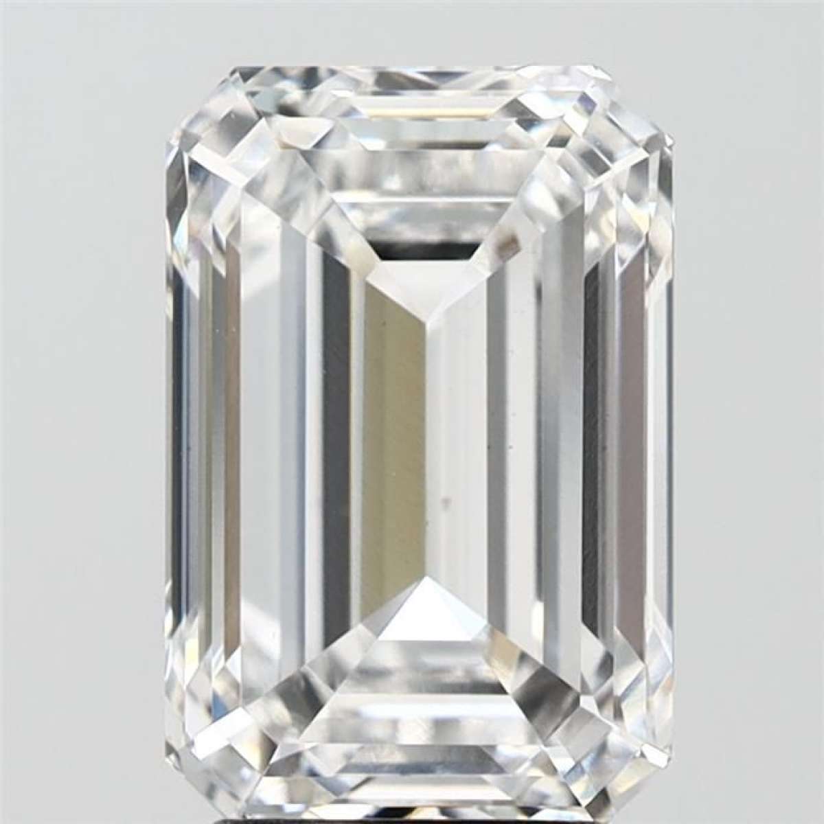 Certified Diamond GIA Carats 0.95 Color E Clarity VS1 EX EX EX Fluorescence NON Brown No Green No Milky No EyeClean 100% Certified Diamond GIA Carats 0.95 Color E Clarity VS1 EX EX EX Fluorescence NON Brown No Green No Milky No EyeClean 100%