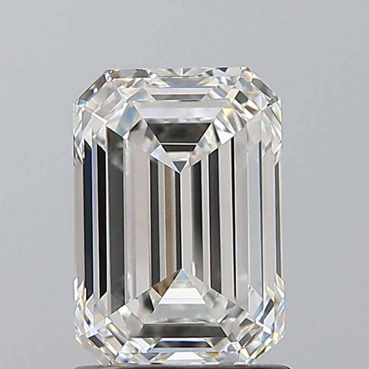 Certified Diamond GIA Carats 1.5 Color G Clarity VVS1 - EX EX Fluorescence NON Brown No Green No Milky No EyeClean 100% Certified Diamond GIA Carats 1.5 Color G Clarity VVS1 - EX EX Fluorescence NON Brown No Green No Milky No EyeClean 100%