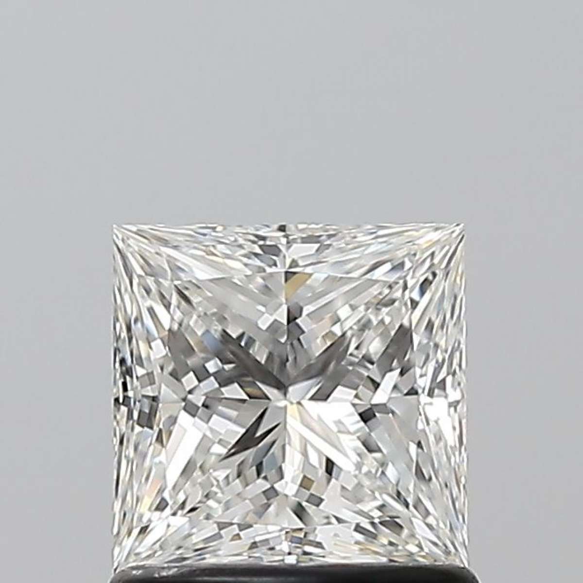 Certified Diamond GIA Carats 1.0 Color G Clarity VVS1  -  EX  VG Fluorescence NON Brown No Green No Milky No EyeClean 100%