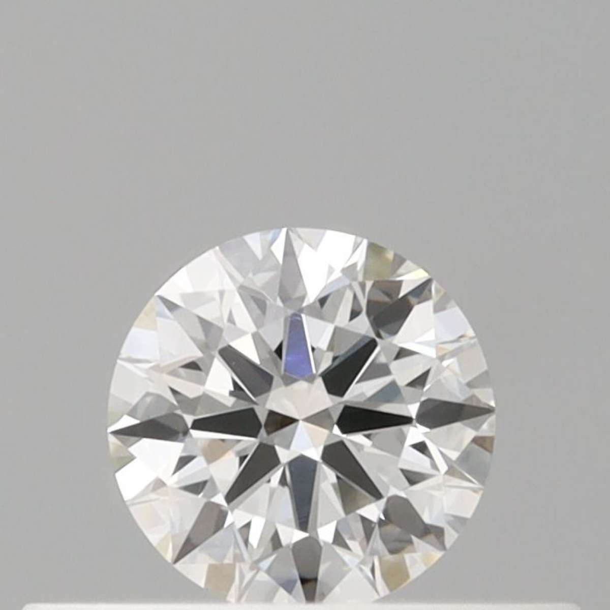 Diamante Certificato GIA Carati 0.26 Colore F Purezza VVS2 EX EX EX Fluorescenza NON Brown No Green No Milky No EyeClean 100% Diamante Certificato GIA Carati 0.26 Colore F Purezza VVS2 EX EX EX Fluorescenza NON Brown No Green No Milky No EyeClean 100%