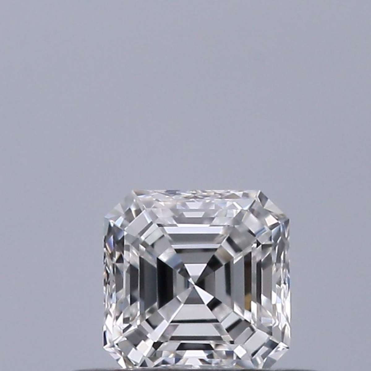 Diamante Certificato GIA Carati 0.31 Colore E Purezza VVS1 - EX VG Fluorescenza NON Brown No Green No Milky No EyeClean 100% Diamante Certificato GIA Carati 0.31 Colore E Purezza VVS1 - EX VG Fluorescenza NON Brown No Green No Milky No EyeClean 100%
