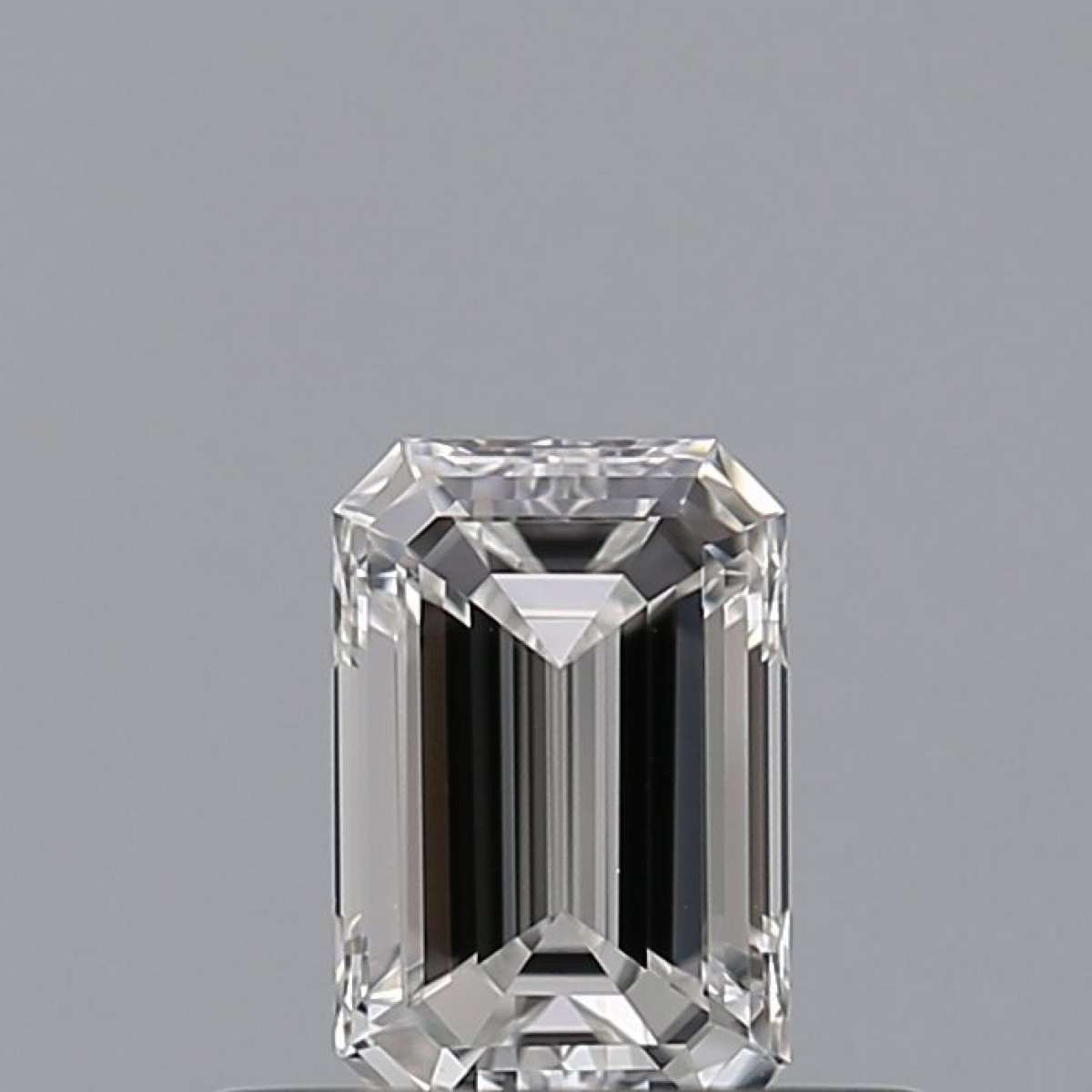 Certified Diamond GIA Carats 0.35 Color E Clarity VS1 - EX VG Fluorescence NON Brown No Green No Milky No EyeClean 100% Certified Diamond GIA Carats 0.35 Color E Clarity VS1 - EX VG Fluorescence NON Brown No Green No Milky No EyeClean 100%