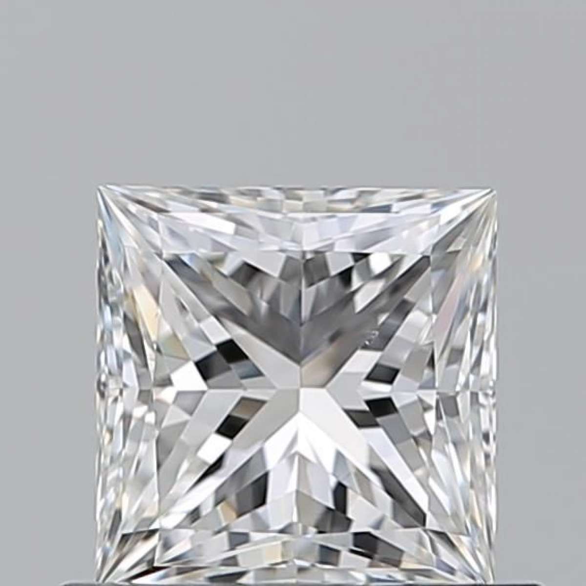 Certified Diamond GIA Carats 0.7 Color F Clarity VS2  -  EX  VG Fluorescence NON Brown No Milky No EyeClean 100%