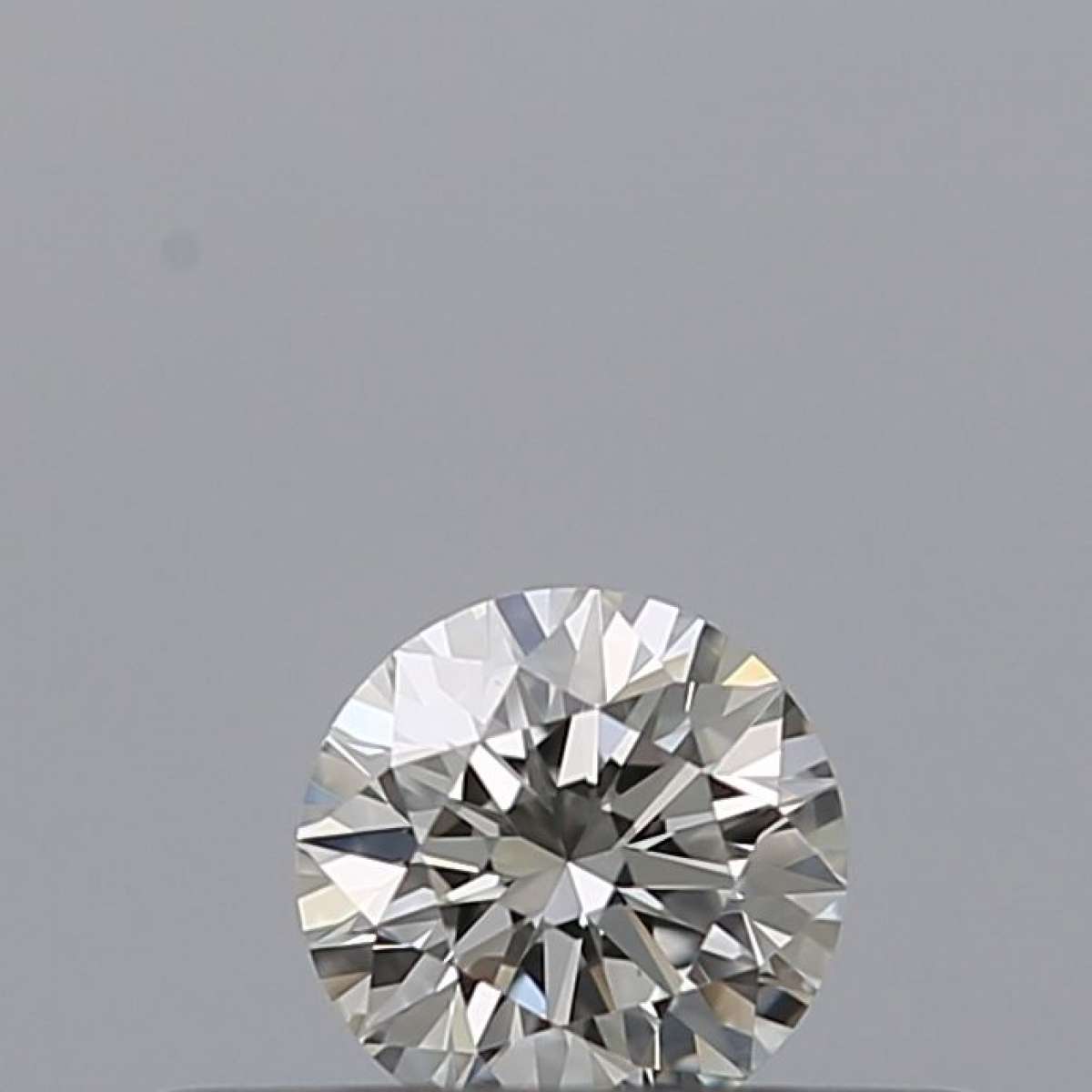 Certified Diamond IGI Carats 0.18 Color G Clarity VVS1  EX  EX  EX Fluorescence NON Brown No Milky No EyeClean 100%