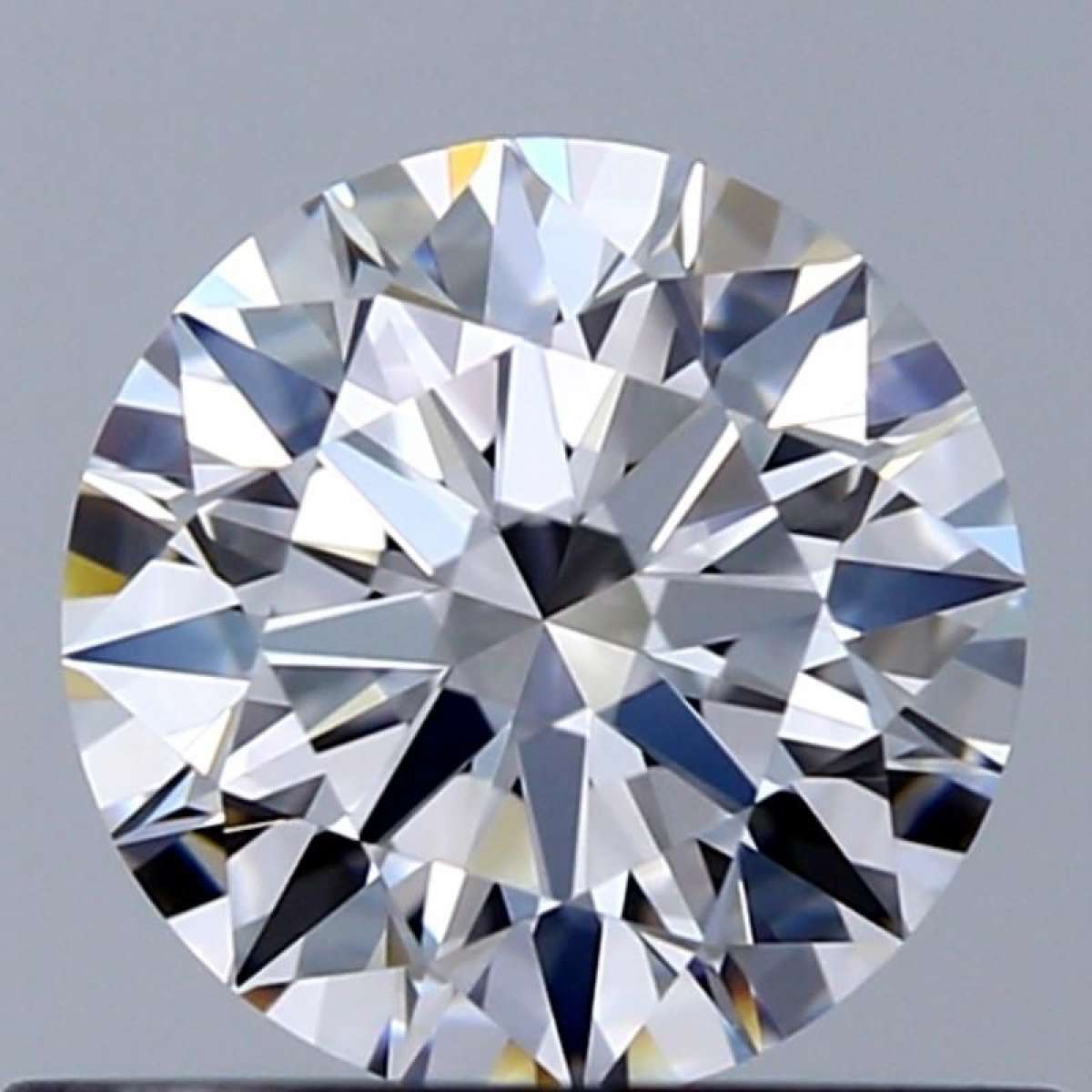 Certified Diamond GIA Carats 0.55 Color D Clarity VVS1 EX EX EX Fluorescence NON Brown No Green No Milky No EyeClean 100% Certified Diamond GIA Carats 0.55 Color D Clarity VVS1 EX EX EX Fluorescence NON Brown No Green No Milky No EyeClean 100%