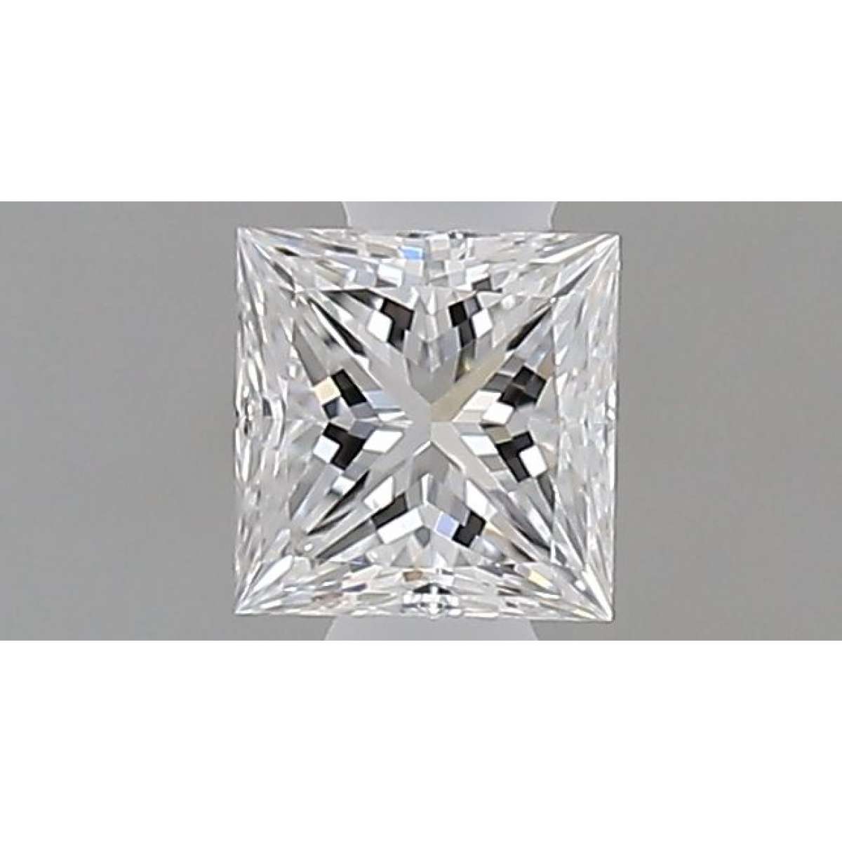 Diamante Certificato GIA Carati 0.3 Colore D Purezza VS1  -  EX  VG Fluorescenza NON Brown No Green No Milky No EyeClean 100%