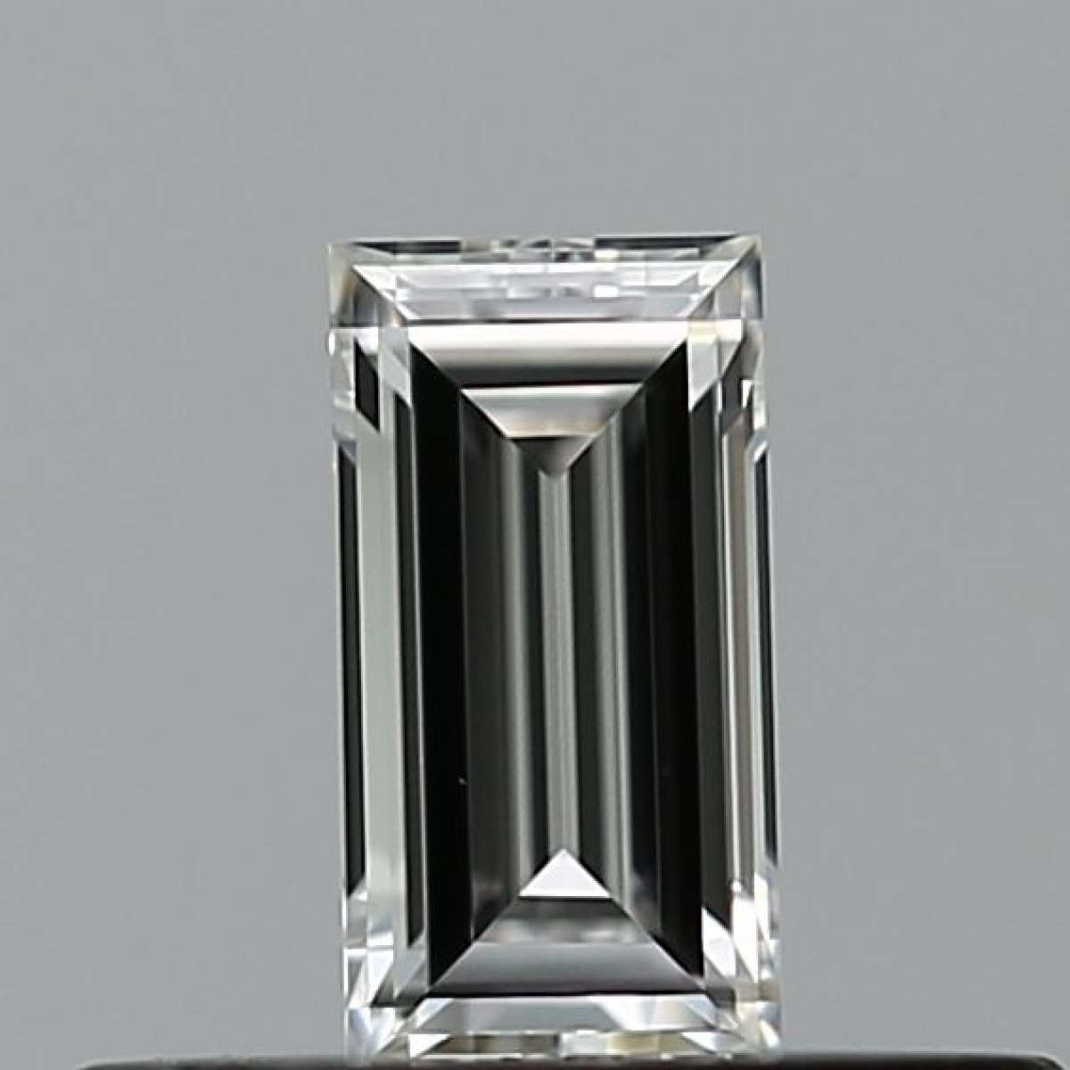 Diamante Certificato GIA Carati 0.24 Colore F Purezza IF  -  EX  VG Fluorescenza NON Brown No Milky No EyeClean 100%