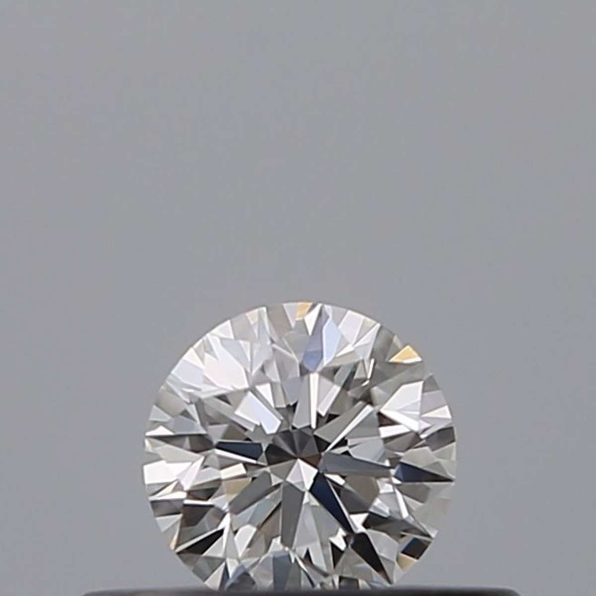 Diamante Certificato GIA Carati 0.23 Colore D Purezza VVS1  EX  EX  EX Fluorescenza NON Brown No Green No Milky No EyeClean 100%