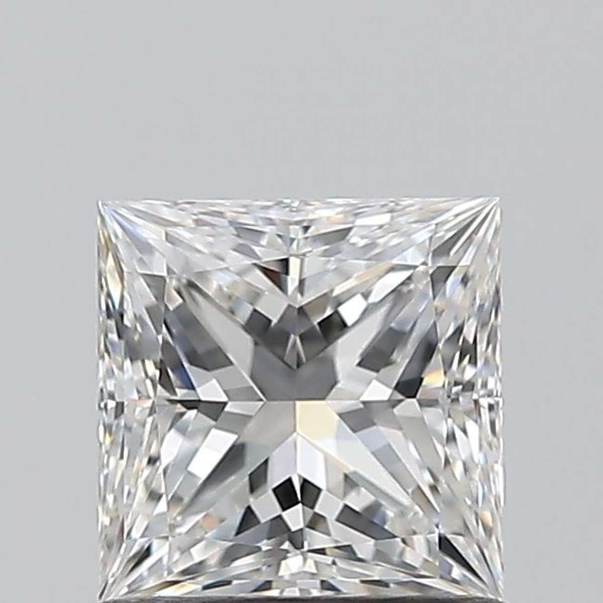 Certified Diamond GIA Carats 0.9 Color E Clarity VVS1  -  EX  VG Fluorescence NON Brown No Green No Milky No EyeClean 100%