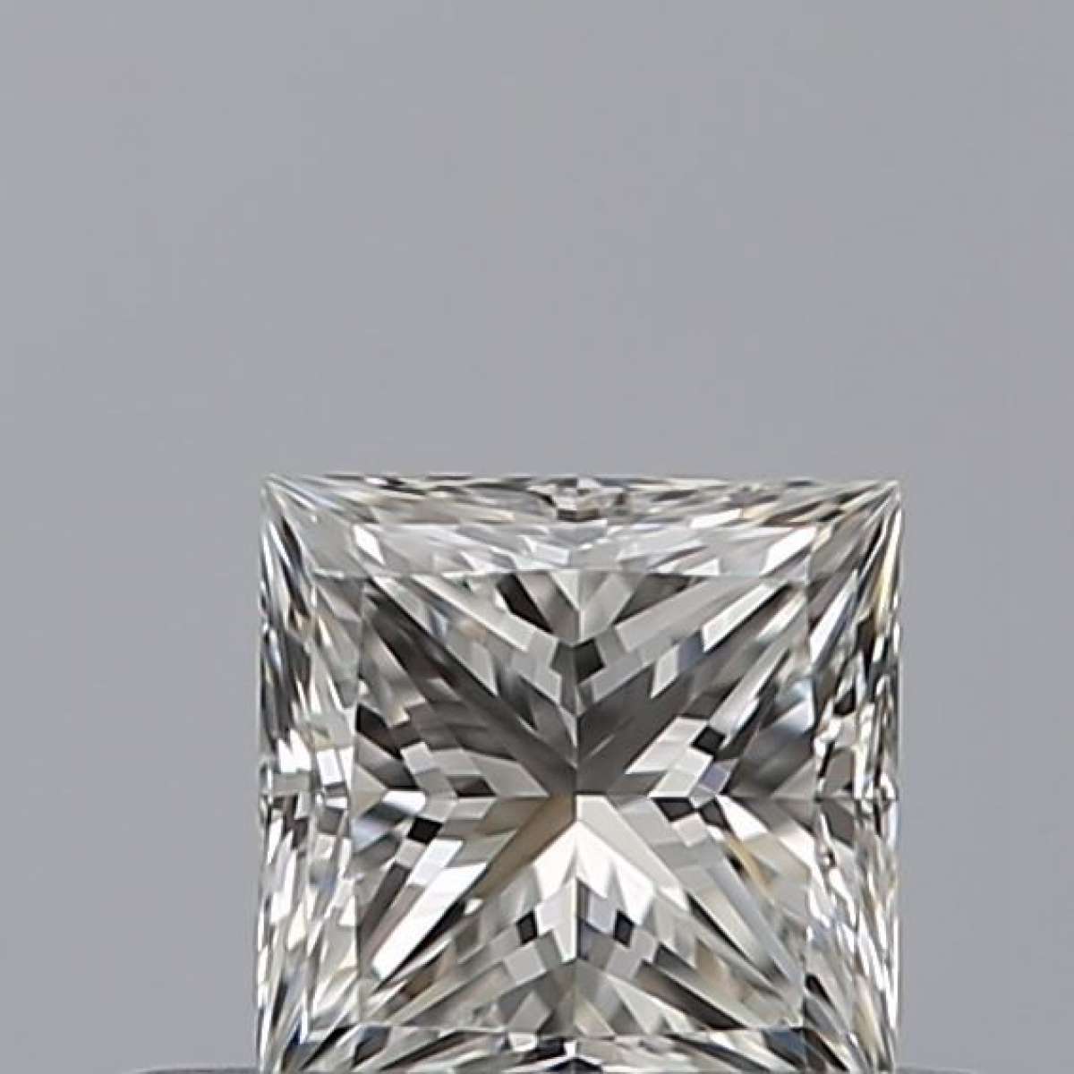 Certified Diamond GIA Carats 0.33 Color G Clarity VVS2  -  EX  VG Fluorescence NON Brown No Milky No EyeClean 100%