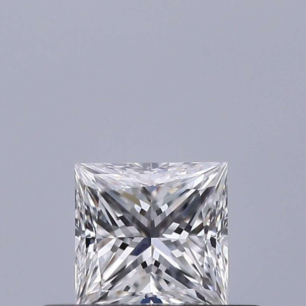 Certified Diamond GIA Carats 0.31 Color F Clarity IF  -  EX  VG Fluorescence NON Brown No Milky No EyeClean 100%