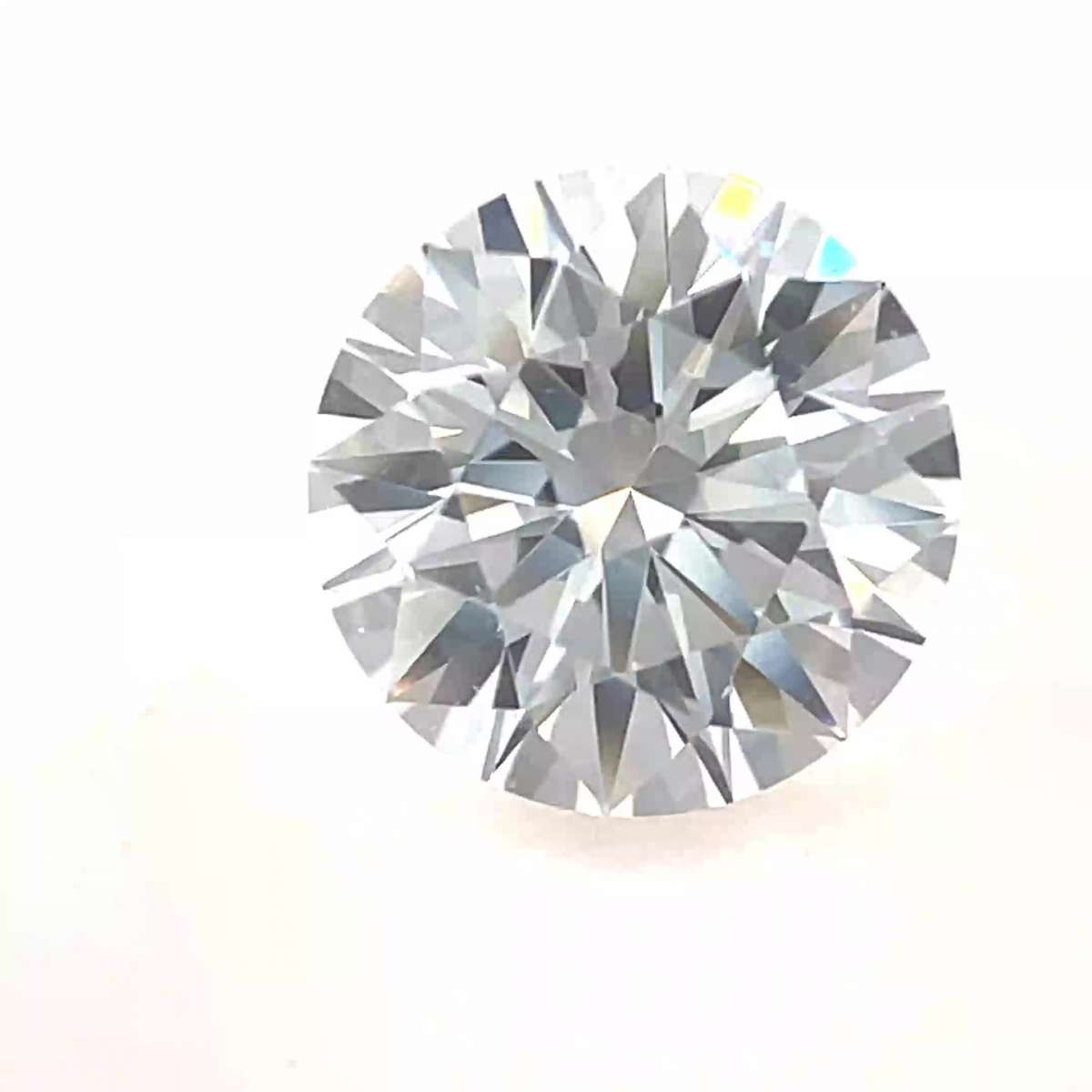 Certified Diamond GIA Carats 1.0 Color D Clarity VS2 EX EX EX Fluorescence NON Brown No Green No Milky No EyeClean 100% Certified Diamond GIA Carats 1.0 Color D Clarity VS2 EX EX EX Fluorescence NON Brown No Green No Milky No EyeClean 100%