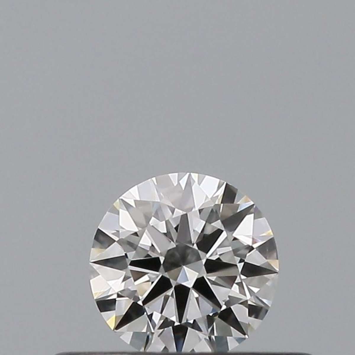 Diamante Certificato GIA Carati 0.23 Colore E Purezza VS2 EX EX EX Fluorescenza NON Brown No Green No Milky No EyeClean 100% Diamante Certificato GIA Carati 0.23 Colore E Purezza VS2 EX EX EX Fluorescenza NON Brown No Green No Milky No EyeClean 100%