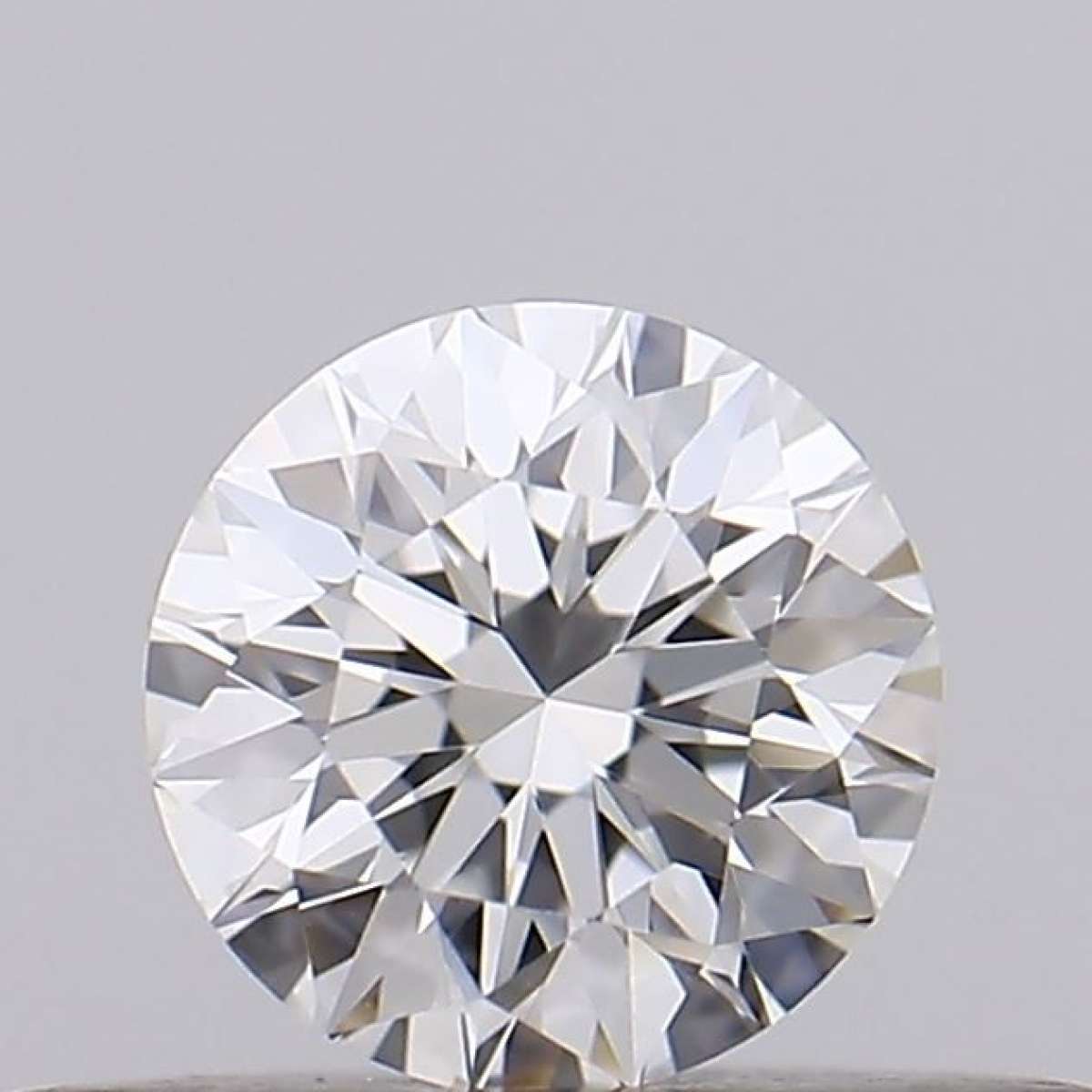 Diamante Certificato GIA Carati 0.22 Colore F Purezza IF  EX  EX  EX Fluorescenza NON Brown No Green No Milky No EyeClean 100%