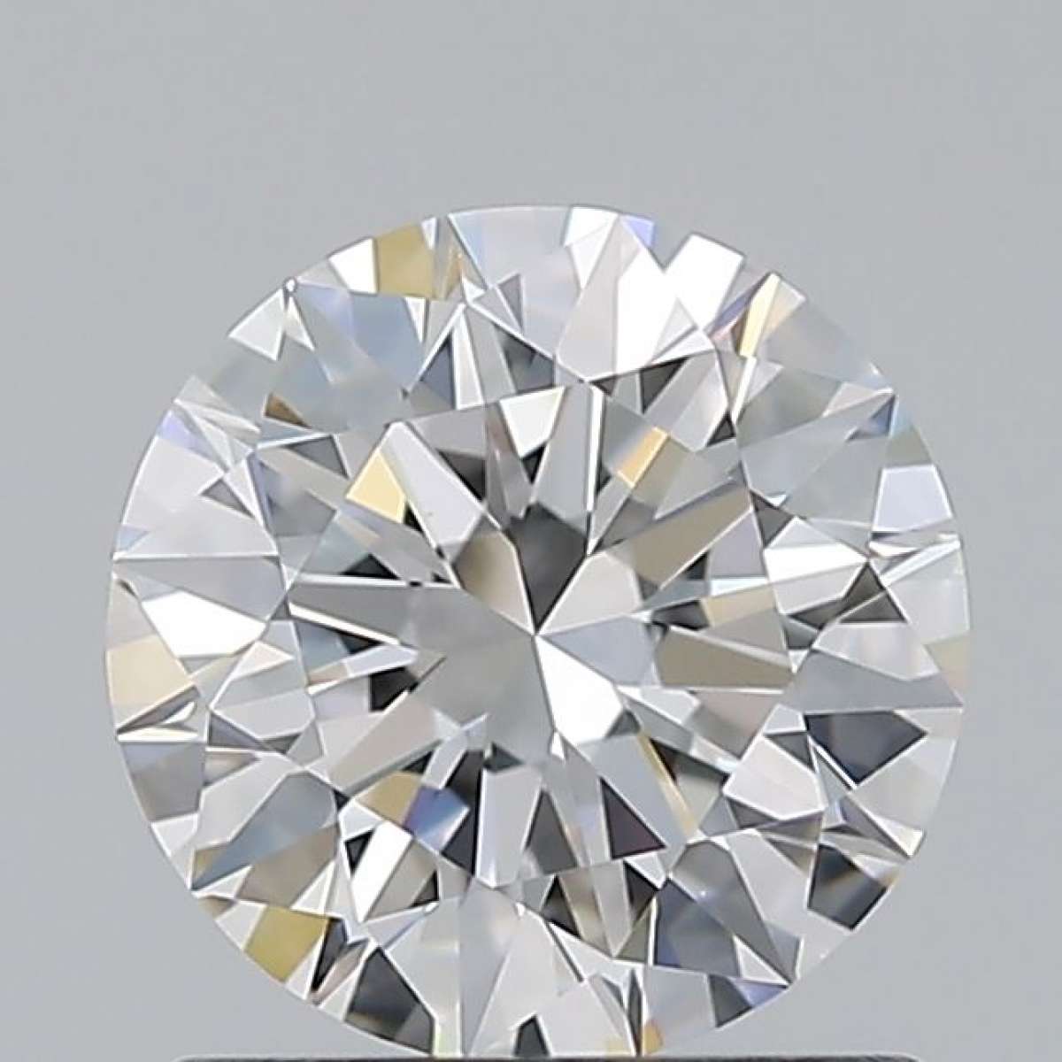 Certified Diamond GIA Carats 0.9 Color E Clarity VS1 EX EX EX Fluorescence MED Brown No Green No Milky No EyeClean 100% Certified Diamond GIA Carats 0.9 Color E Clarity VS1 EX EX EX Fluorescence MED Brown No Green No Milky No EyeClean 100%