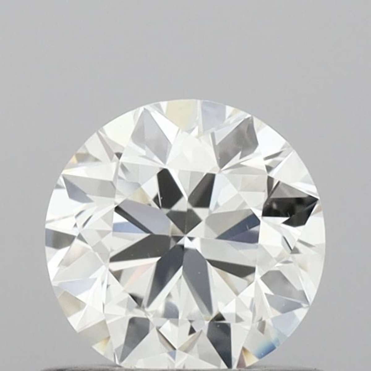 Certified Diamond IGI Carats 0.64 Color G Clarity VVS1  VG  EX  VG Fluorescence NON Brown No Green No Milky No EyeClean 100%