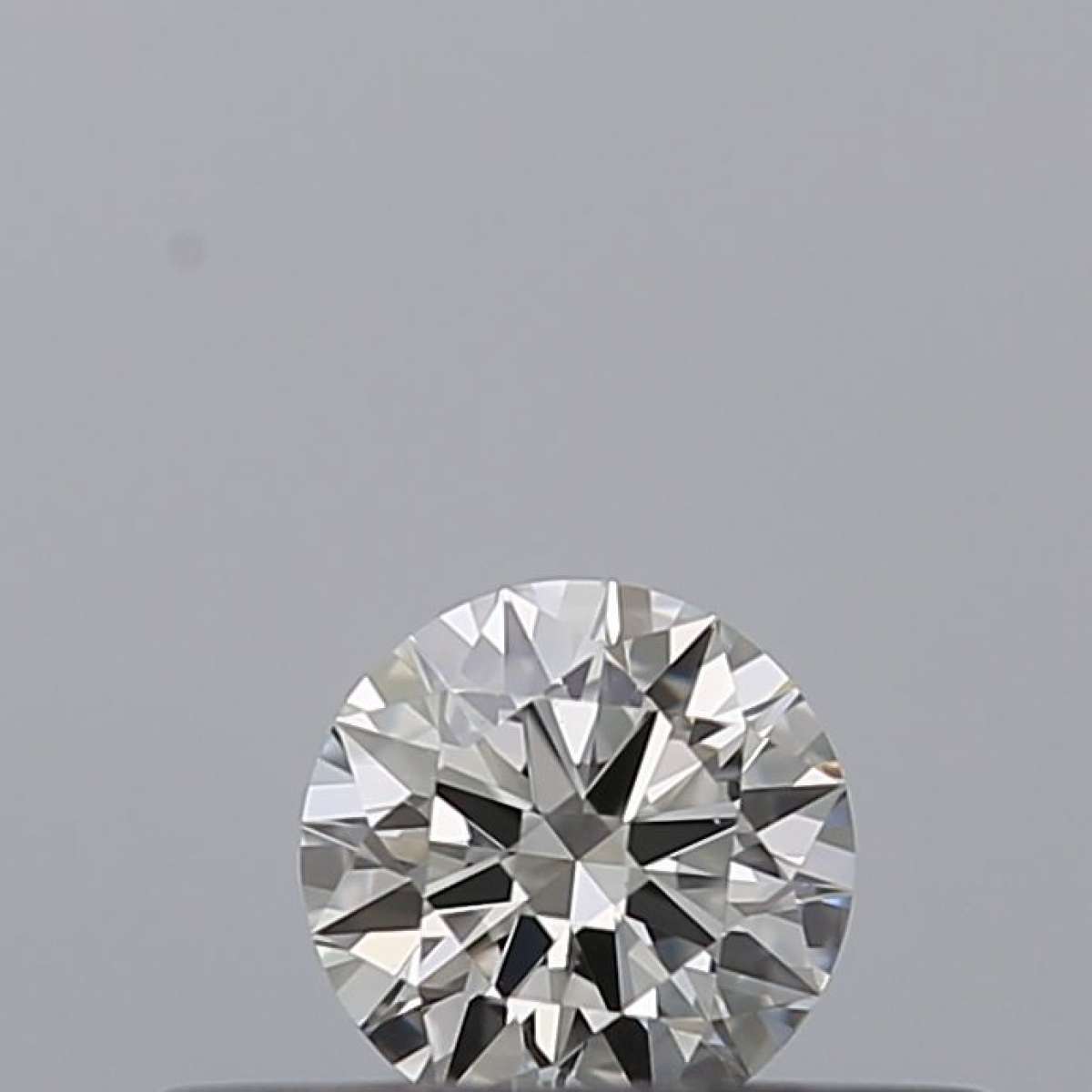 Certified Diamond IGI Carats 0.18 Color G Clarity VVS1  EX  EX  EX Fluorescence NON Brown No Milky No EyeClean 100%