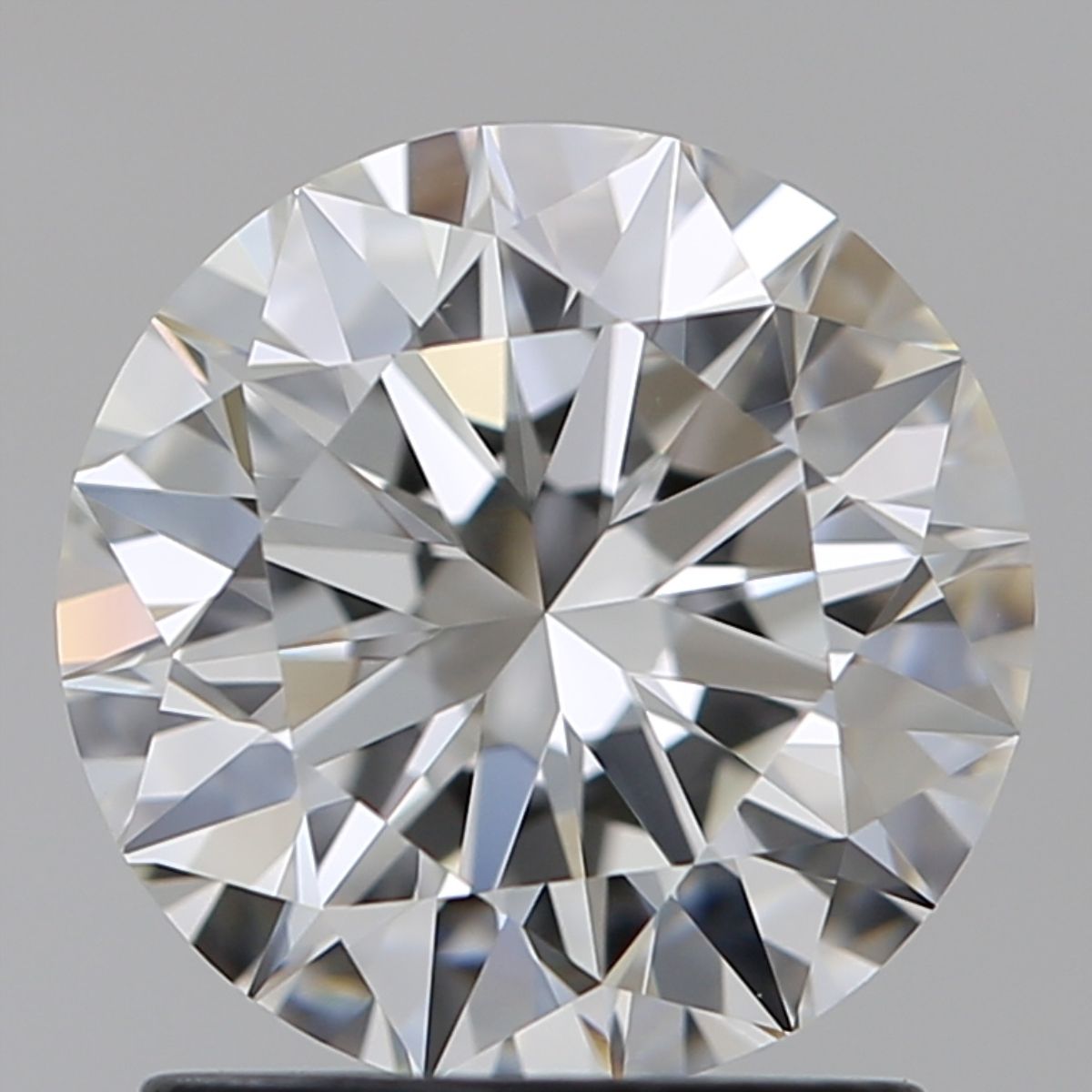 Diamante Certificato GIA Carati 1.56 Colore G Purezza IF EX EX EX Fluorescenza MED Brown No Milky No EyeClean 100% Diamante Certificato GIA Carati 1.56 Colore G Purezza IF EX EX EX Fluorescenza MED Brown No Milky No EyeClean 100%