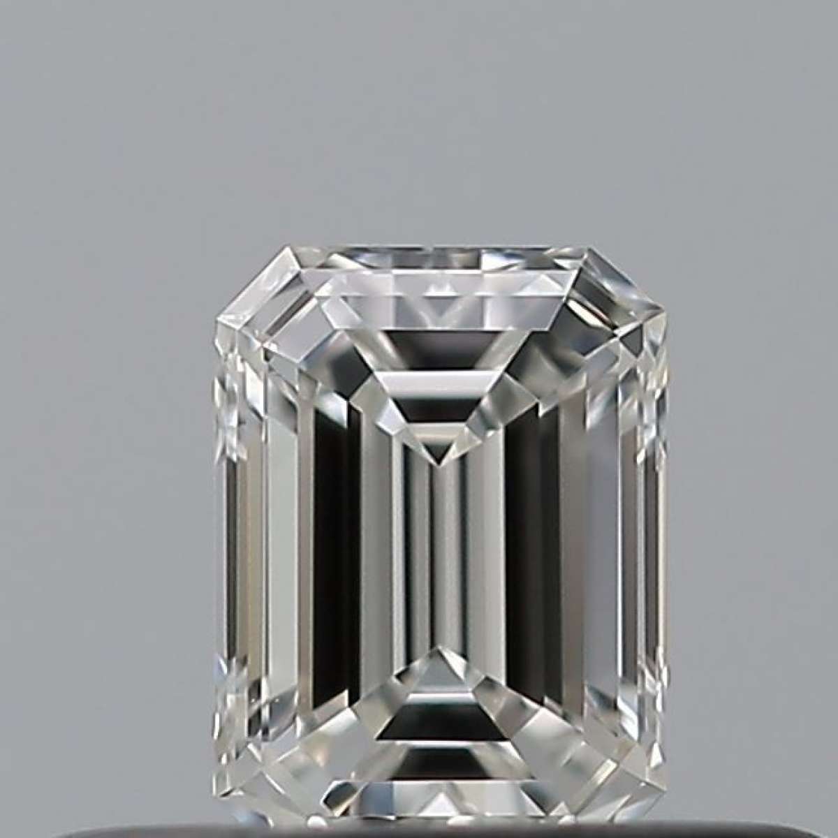 Certified Diamond GIA Carats 0.23 Color G Clarity VS1  -  EX  VG Fluorescence NON Brown No Green No Milky No EyeClean 100%