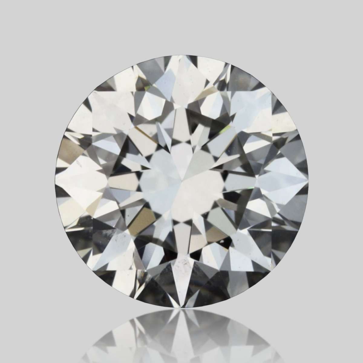 Diamante Certificato IGI Carati 0.7 Colore G Purezza VS1  VG  EX  EX Fluorescenza NON Brown No Green No Milky No EyeClean 100%