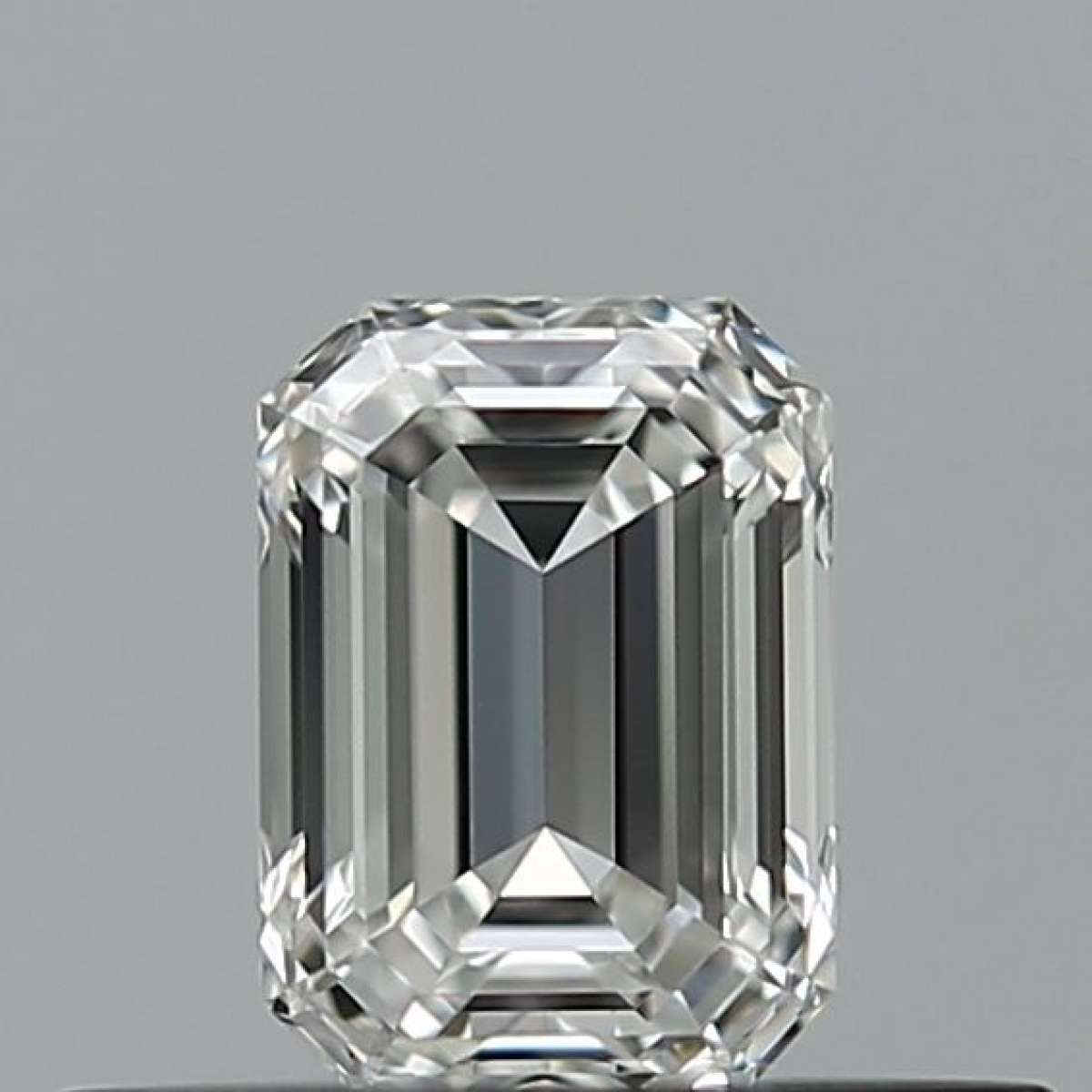 Diamante Certificato GIA Carati 0.36 Colore F Purezza VVS1 - EX VG Fluorescenza NON Brown No Milky No EyeClean 100% Diamante Certificato GIA Carati 0.36 Colore F Purezza VVS1 - EX VG Fluorescenza NON Brown No Milky No EyeClean 100%