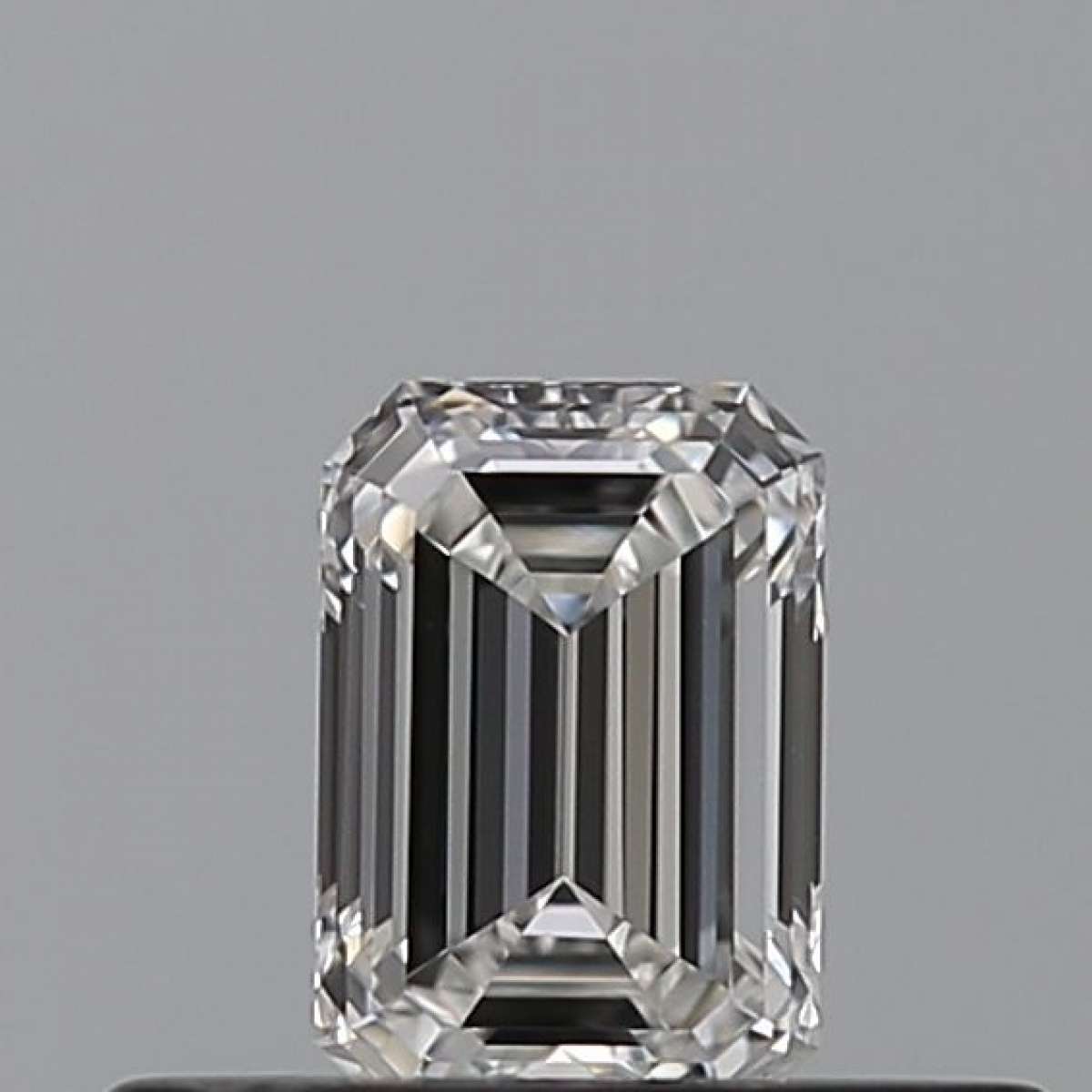 Certified Diamond GIA Carats 0.29 Color F Clarity VVS1 - VG VG Fluorescence NON Brown No Milky No EyeClean 100% Certified Diamond GIA Carats 0.29 Color F Clarity VVS1 - VG VG Fluorescence NON Brown No Milky No EyeClean 100%