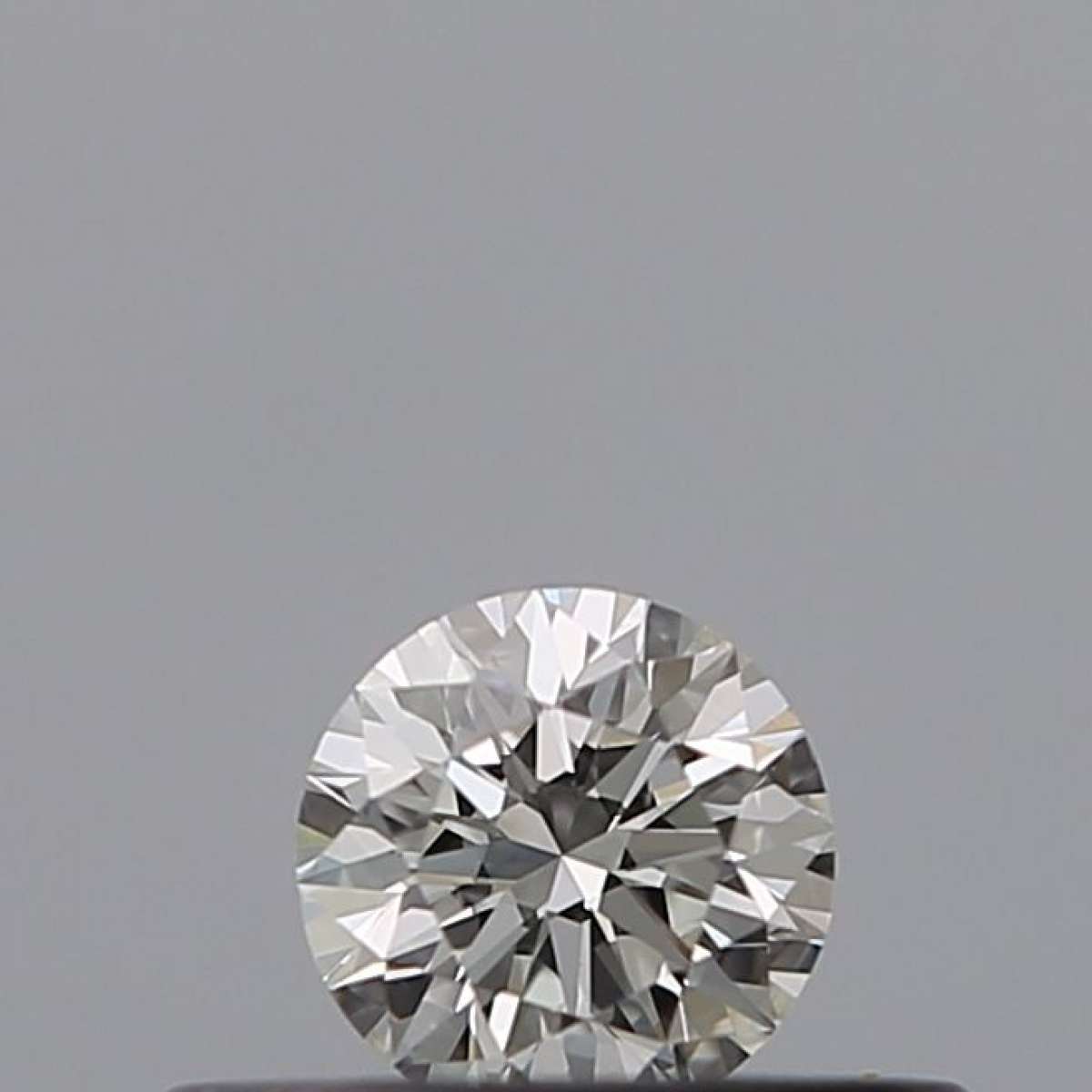 Diamante Certificato GIA Carati 0.19 Colore H Purezza VVS2 EX EX EX Fluorescenza NON Brown No Milky No EyeClean 100% Diamante Certificato GIA Carati 0.19 Colore H Purezza VVS2 EX EX EX Fluorescenza NON Brown No Milky No EyeClean 100%