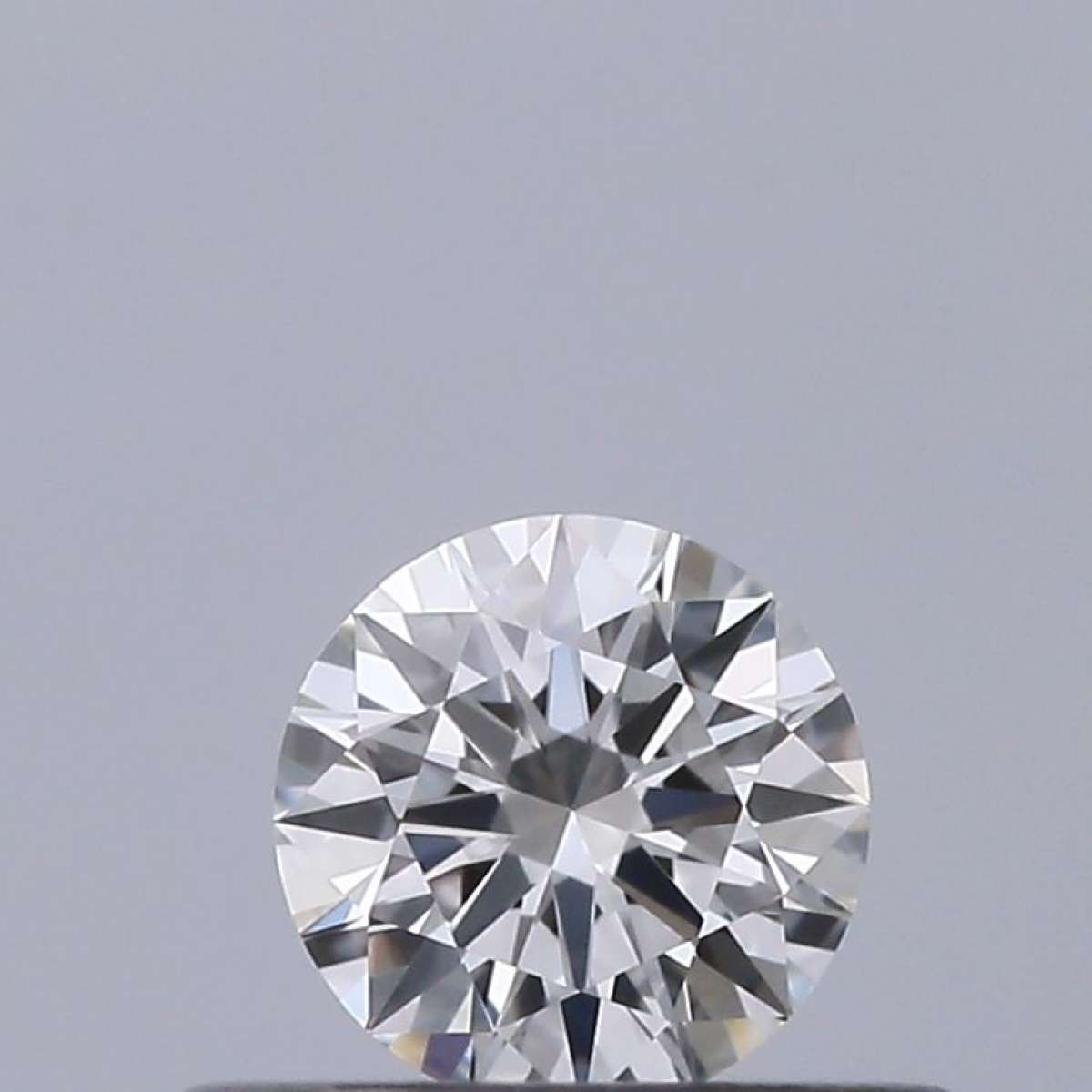 Diamante Certificato GIA Carati 0.26 Colore F Purezza VVS1  EX  EX  EX Fluorescenza NON Brown No Milky No EyeClean 100%