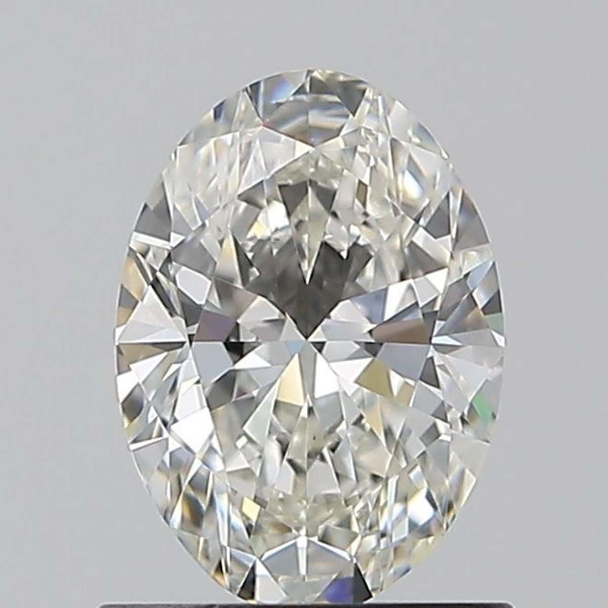Diamante Certificato GIA Carati 0.9 Colore H Purezza VS1  -  VG  VG Fluorescenza FNT Brown No Green No Milky No EyeClean 100%