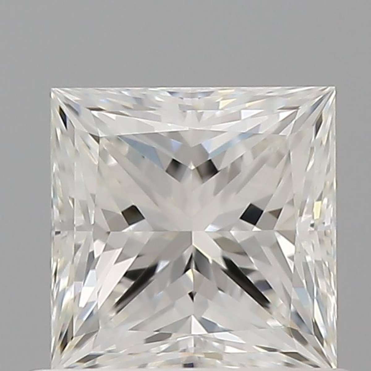 Diamante Certificato GIA Carati 0.7 Colore G Purezza VS1  -  VG  VG Fluorescenza FNT Brown No Green No Milky No EyeClean 100%