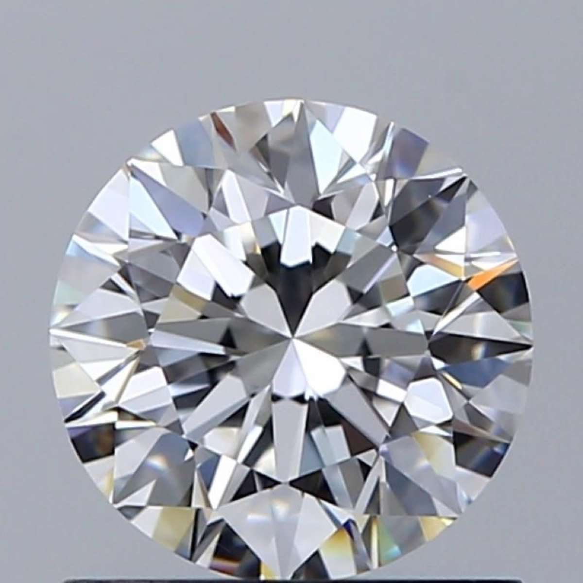 Certified Diamond GIA Carats 0.9 Color E Clarity VS2 VG EX EX Fluorescence NON Brown No Green No Milky No EyeClean 100% Certified Diamond GIA Carats 0.9 Color E Clarity VS2 VG EX EX Fluorescence NON Brown No Green No Milky No EyeClean 100%
