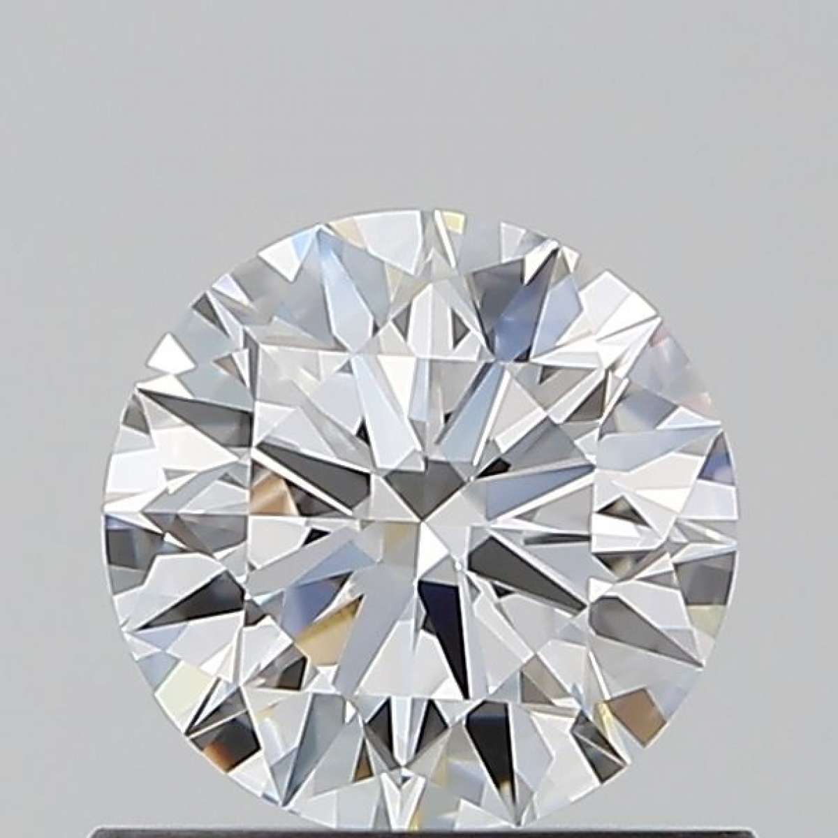 Diamante Certificato GIA Carati 0.66 Colore D Purezza FL EX EX EX Fluorescenza NON Brown No Green No Milky No EyeClean 100% Diamante Certificato GIA Carati 0.66 Colore D Purezza FL EX EX EX Fluorescenza NON Brown No Green No Milky No EyeClean 100%