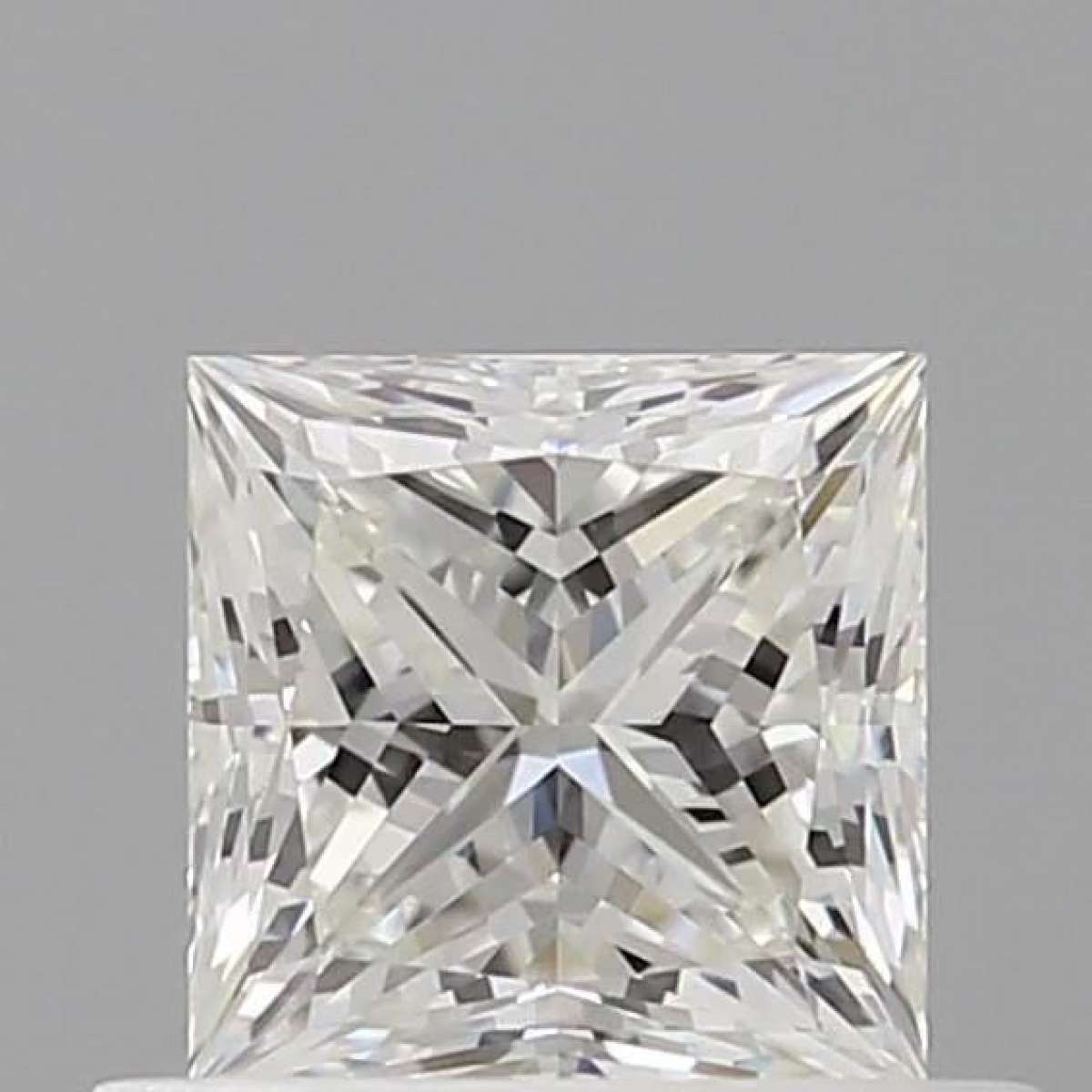 Certified Diamond IGI Carats 0.61 Color G Clarity IF  -  EX  EX Fluorescence NON Brown No Green No Milky No EyeClean 100%