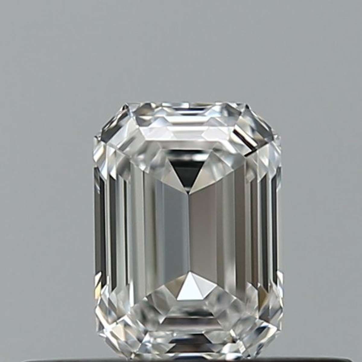 Certified Diamond GIA Carats 0.34 Color E Clarity VVS2 - EX VG Fluorescence FNT Brown No Green No Milky No EyeClean 100% Certified Diamond GIA Carats 0.34 Color E Clarity VVS2 - EX VG Fluorescence FNT Brown No Green No Milky No EyeClean 100%
