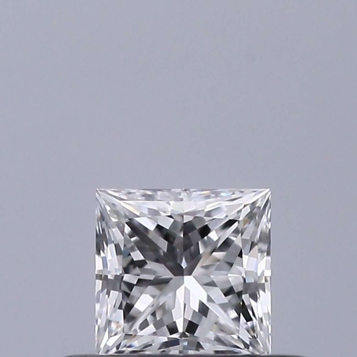 Certified Diamond GIA Carats 0.3 Color D Clarity VVS1 - EX VG Fluorescence NON Brown No Green No Milky No EyeClean 100% Certified Diamond GIA Carats 0.3 Color D Clarity VVS1 - EX VG Fluorescence NON Brown No Green No Milky No EyeClean 100%