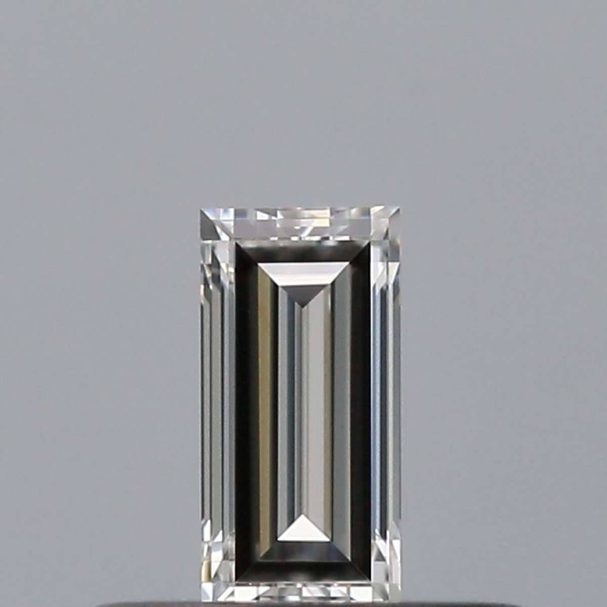 Diamante Certificato GIA Carati 0.23 Colore E Purezza IF  -  EX  EX Fluorescenza NON Brown No Green No Milky No EyeClean 100%