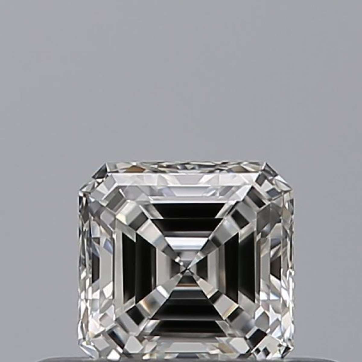 Certified Diamond GIA Carats 0.3 Color E Clarity VVS1  -  EX  VG Fluorescence FNT Brown No Green No Milky No EyeClean 100%