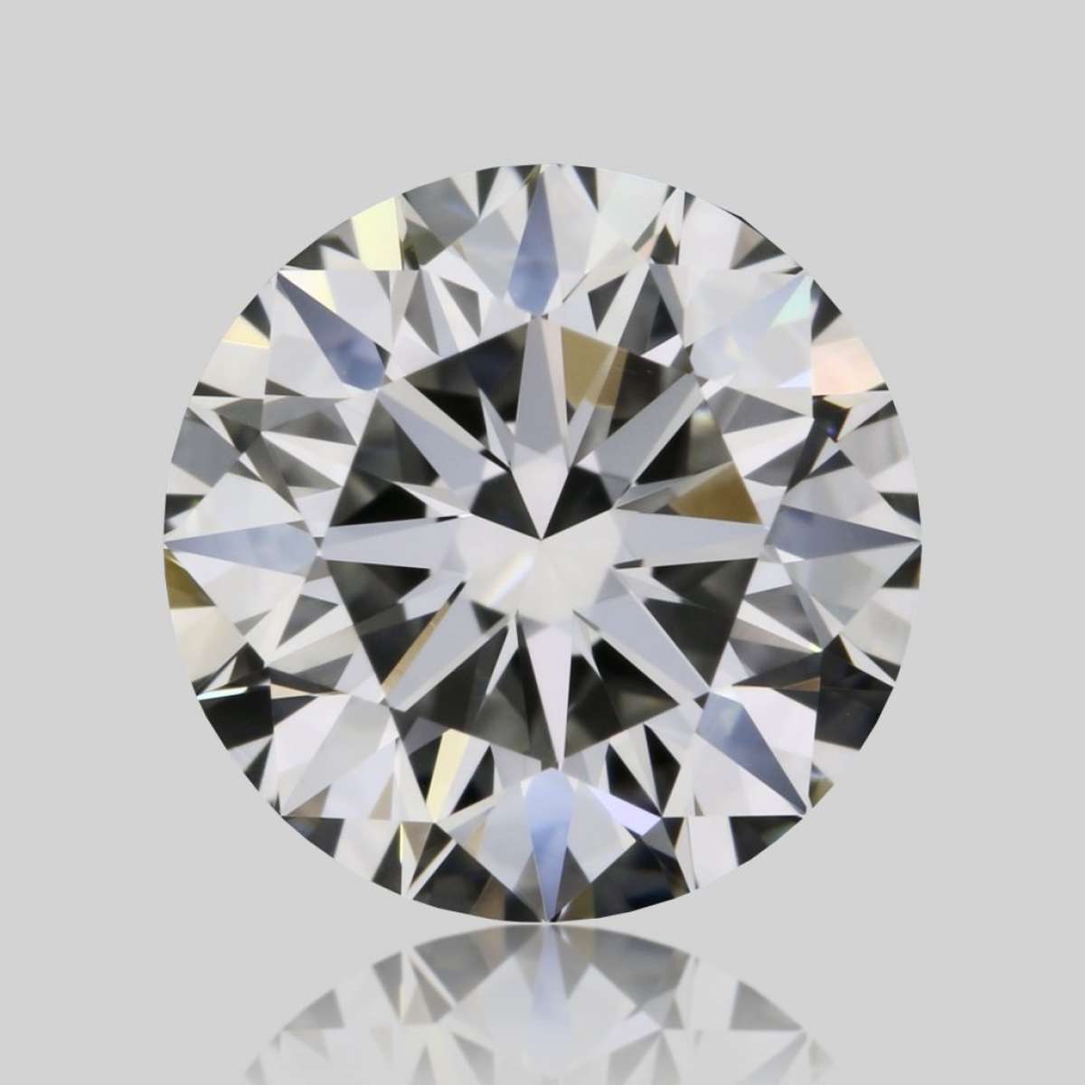 Certified Diamond GIA Carats 1.0 Color F Clarity VVS2 EX EX EX Fluorescence NON Brown No Green No Milky No EyeClean 100% Certified Diamond GIA Carats 1.0 Color F Clarity VVS2 EX EX EX Fluorescence NON Brown No Green No Milky No EyeClean 100%