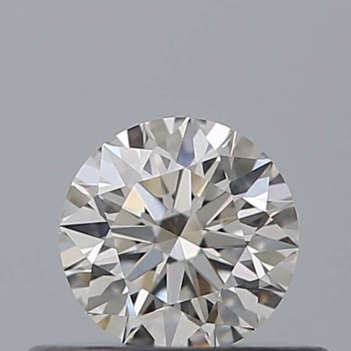 Diamante Certificato GIA Carati 0.32 Colore G Purezza VVS1 EX EX EX Fluorescenza NON Brown No Milky No EyeClean 100% Diamante Certificato GIA Carati 0.32 Colore G Purezza VVS1 EX EX EX Fluorescenza NON Brown No Milky No EyeClean 100%