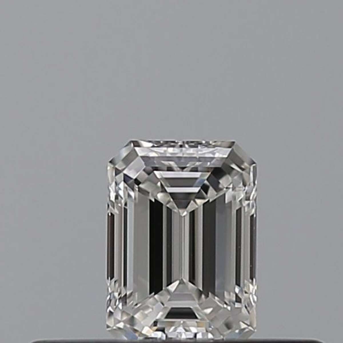 Certified Diamond GIA Carats 0.23 Color F Clarity VVS1 - EX VG Fluorescence NON Brown No Milky No EyeClean 100% Certified Diamond GIA Carats 0.23 Color F Clarity VVS1 - EX VG Fluorescence NON Brown No Milky No EyeClean 100%