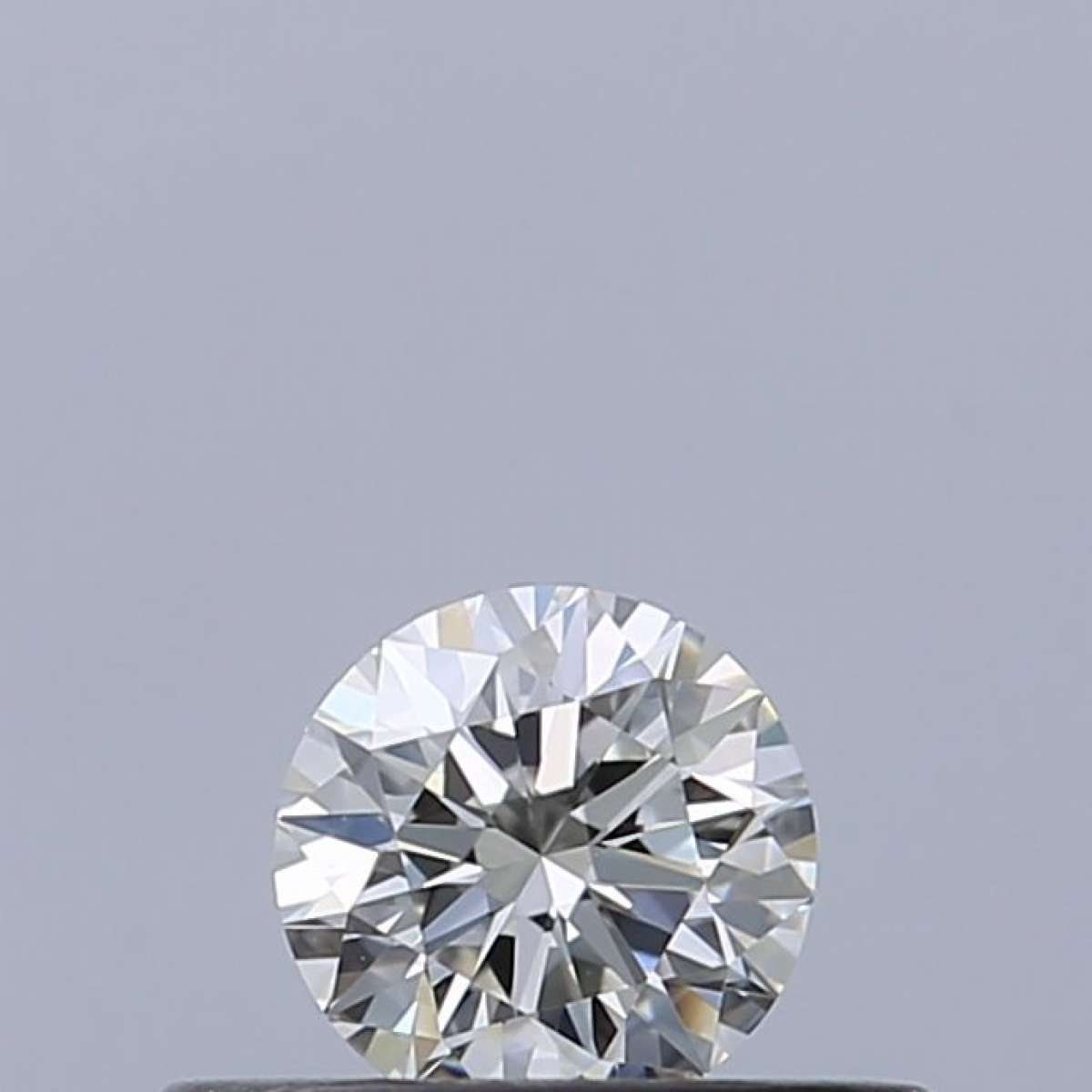 Certified Diamond IGI Carats 0.22 Color G Clarity VVS2  EX  EX  EX Fluorescence NON Brown No Milky No EyeClean 100%
