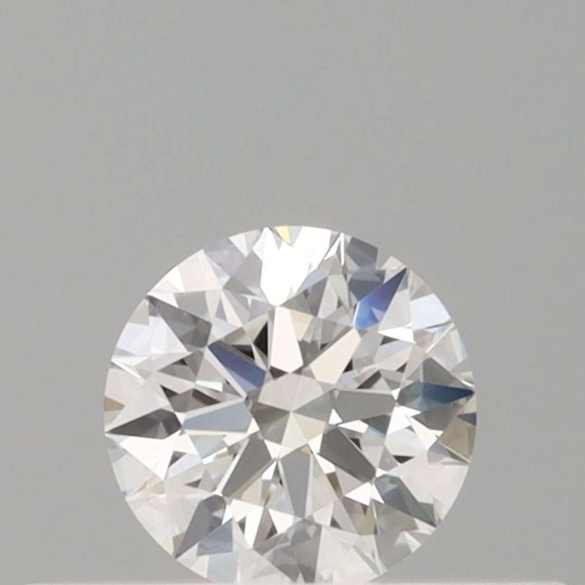 Diamante Certificato GIA Carati 0.24 Colore E Purezza VVS2  EX  EX  EX Fluorescenza NON Brown No Green No Milky No EyeClean 100%