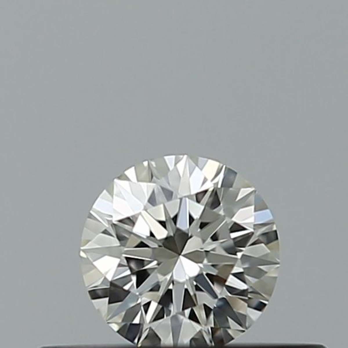 Certified Diamond IGI Carats 0.19 Color G Clarity VVS2 EX EX EX Fluorescence NON Brown No Milky No EyeClean 100% Certified Diamond IGI Carats 0.19 Color G Clarity VVS2 EX EX EX Fluorescence NON Brown No Milky No EyeClean 100%