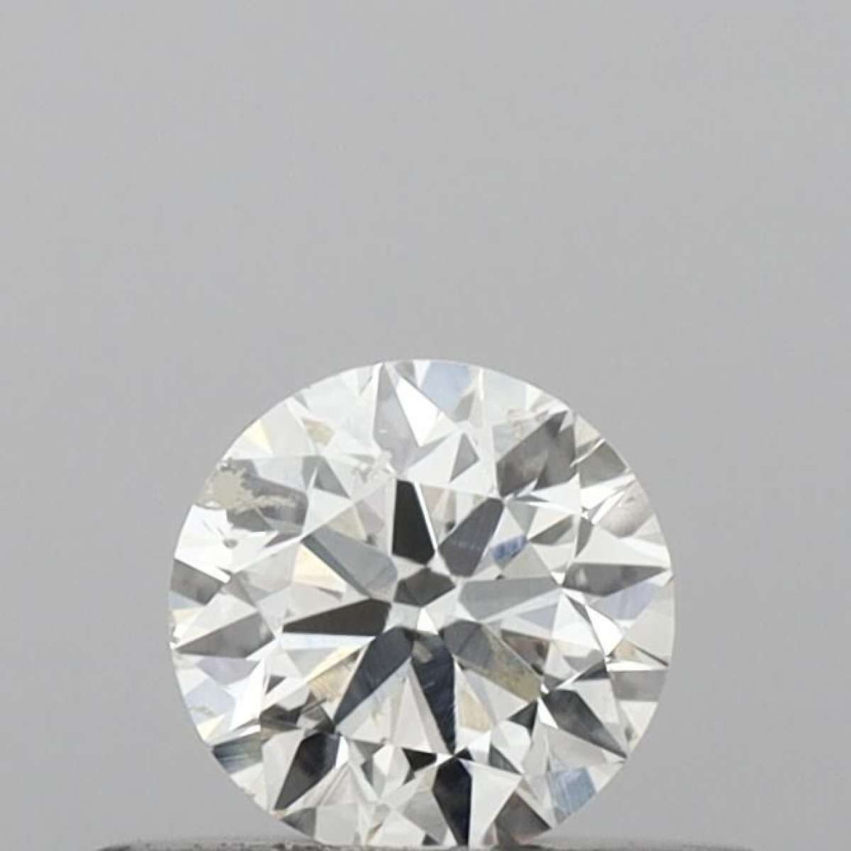 Certified Diamond IGI Carats 0.3 Color H Clarity SI2  EX  VG  VG Fluorescence NON Brown No Green No Milky No EyeClean 100%